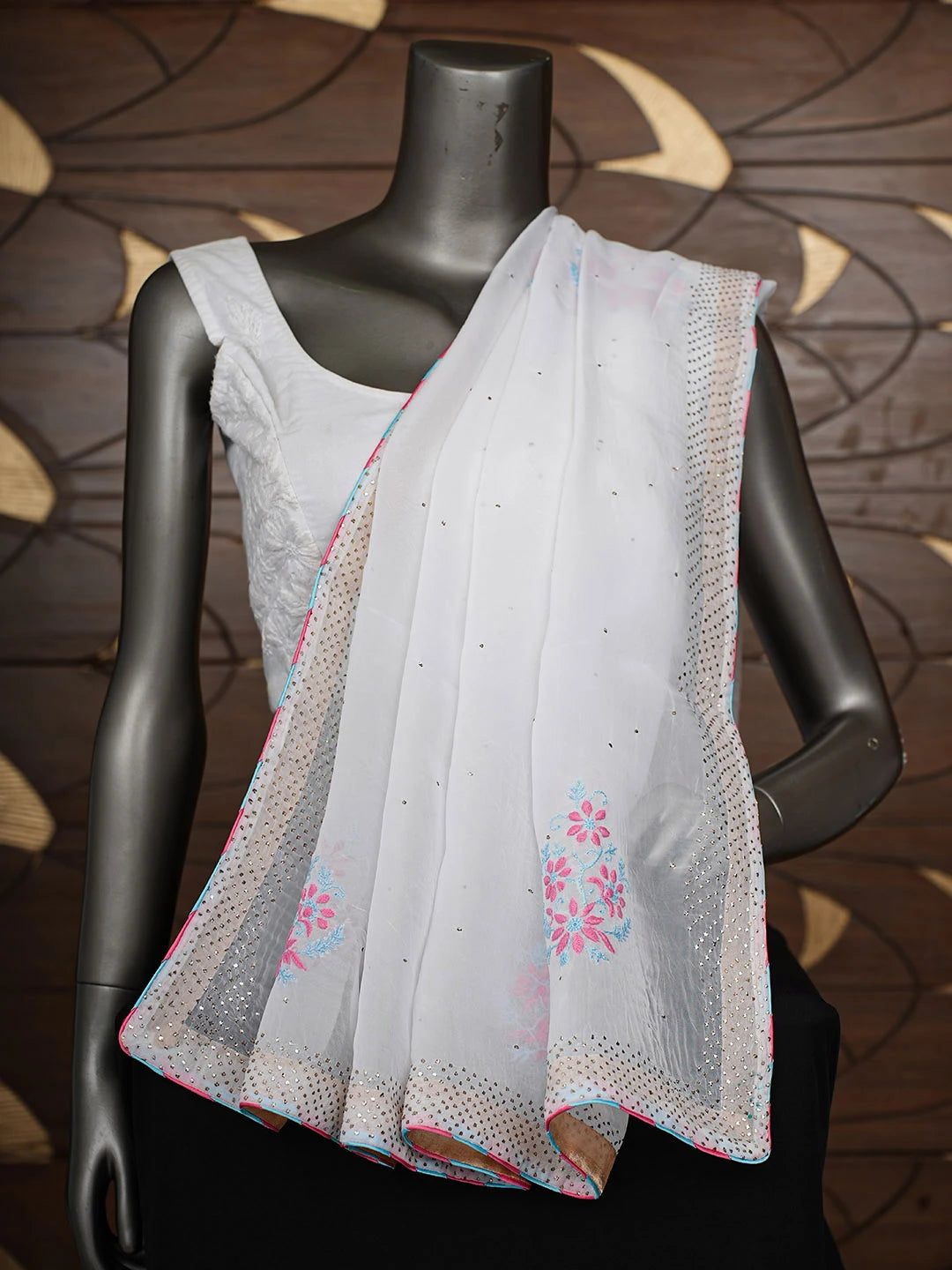 Ada Hand Embroidered White Organza Lucknowi Chikankari Dupatta With Muqaish Work 01A781986
