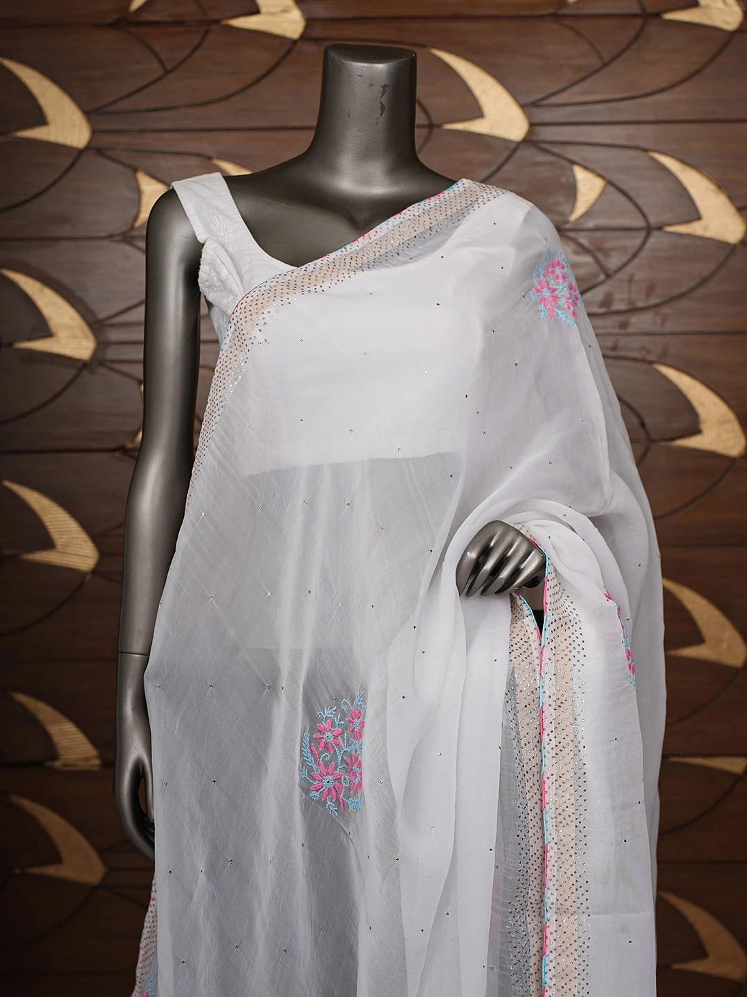 Ada Hand Embroidered White Organza Lucknowi Chikankari Dupatta With Muqaish Work 01A781986