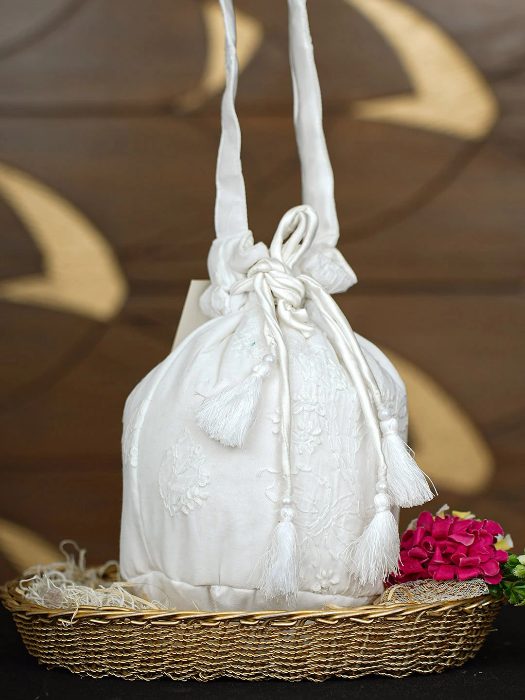 Ada Hand Embroidered White Cotton Lucknowi Chikankari Potli Bag 01A923047