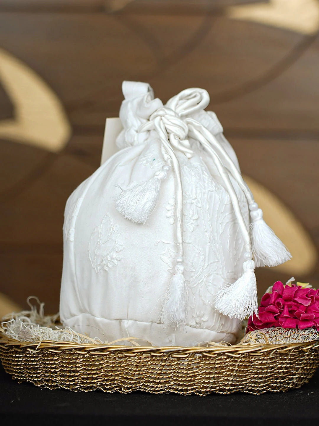 Ada Hand Embroidered White Cotton Lucknowi Chikankari Potli Bag 01A923047