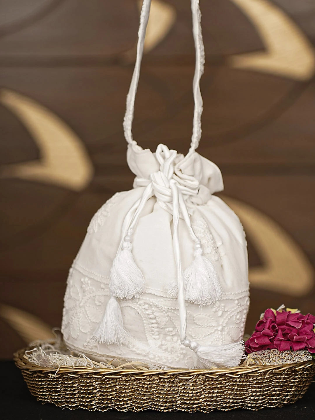 Ada Hand Embroidered White Pure Georgette Lucknowi Chikankari Potli Bag 01A916368