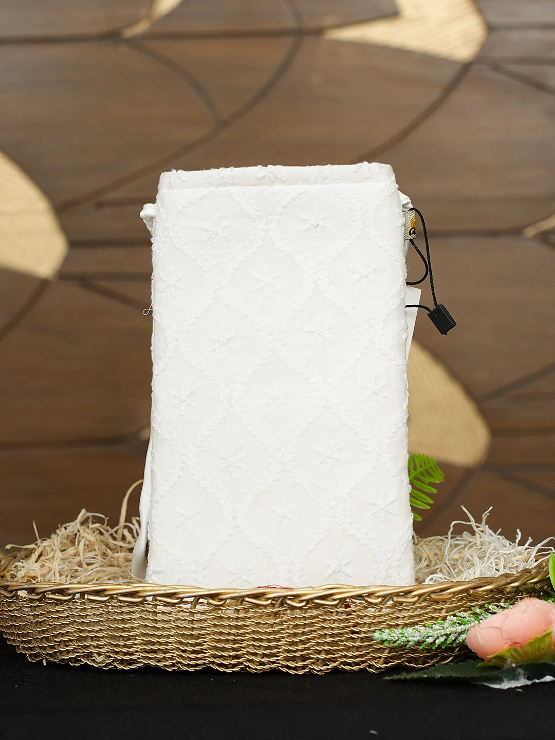 Ada Hand Embroidered White Cotton Lucknowi Chikankari Mobile Cover 01A900609