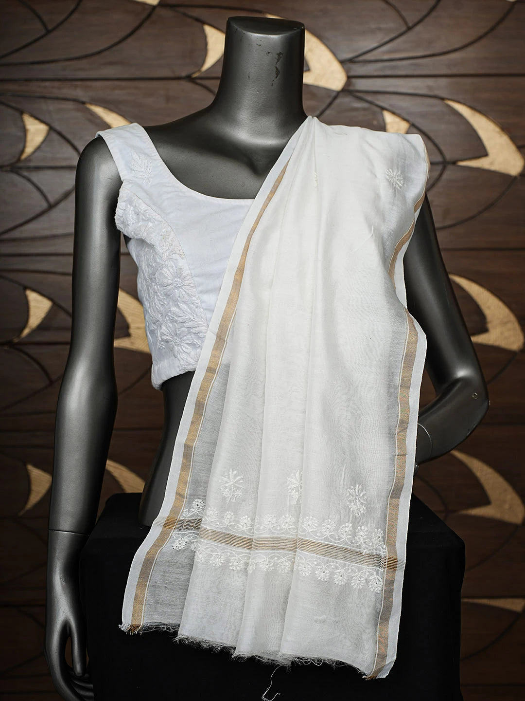 Ada Hand Embroidered White Chanderi Lucknowi Chikankari  Dupatta 01A918333