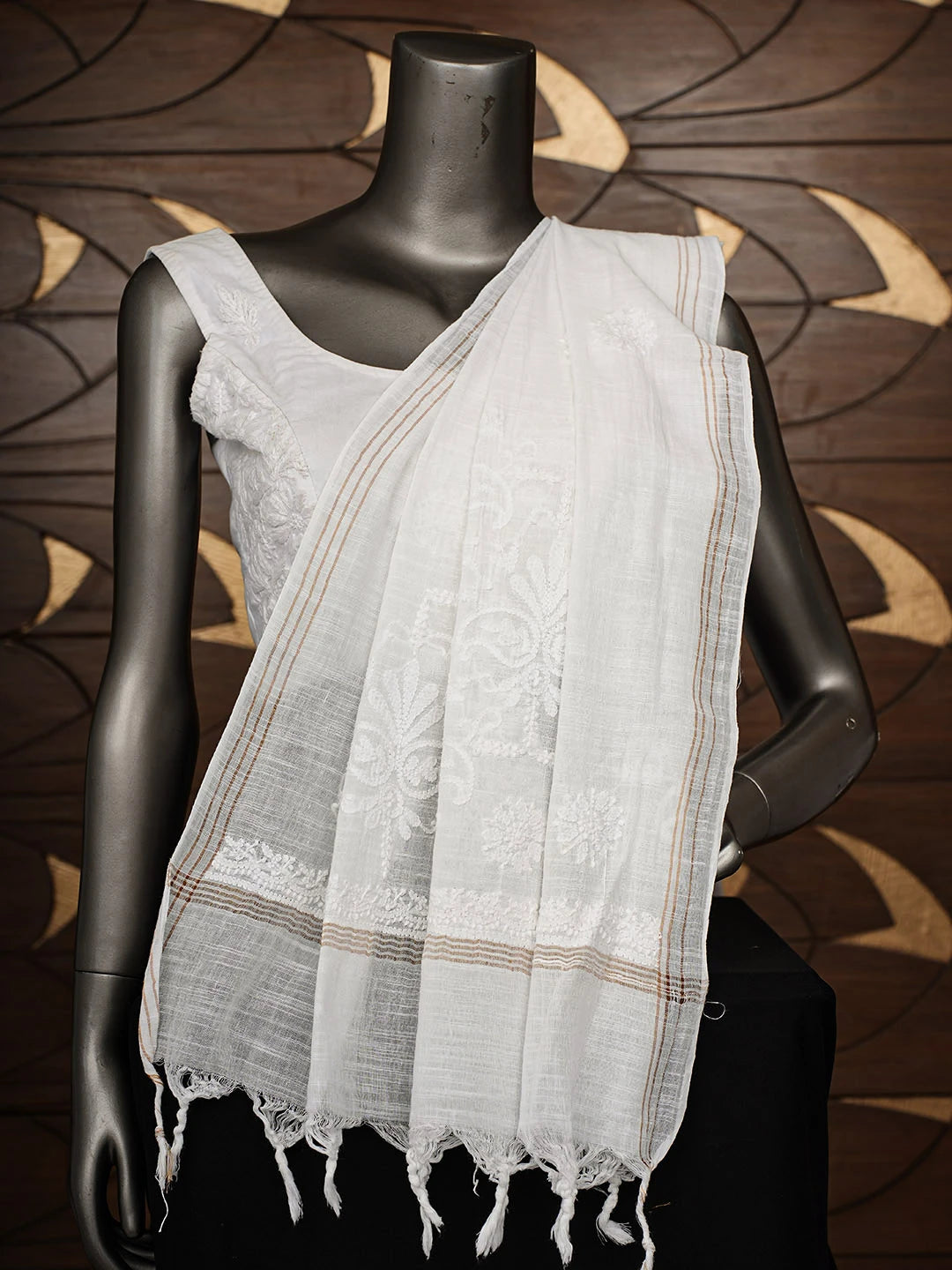 Ada Hand Embroidered White Cotton Lucknowi Chikankari Dupatta 01A950887