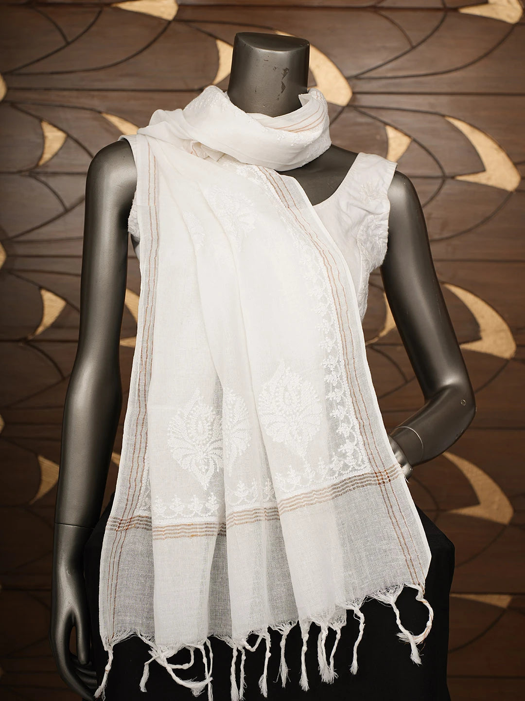 Ada Hand Embroidered White Cotton Lucknowi Chikankari Dupatta 01A950884
