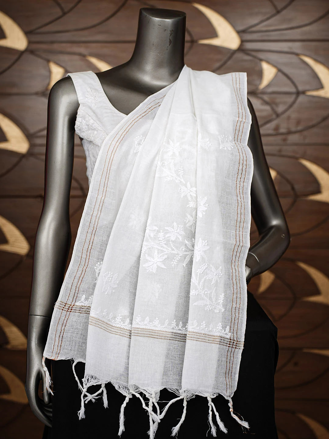Ada Hand Embroidered White Cotton Lucknowi Chikankari Dupatta 01A950853