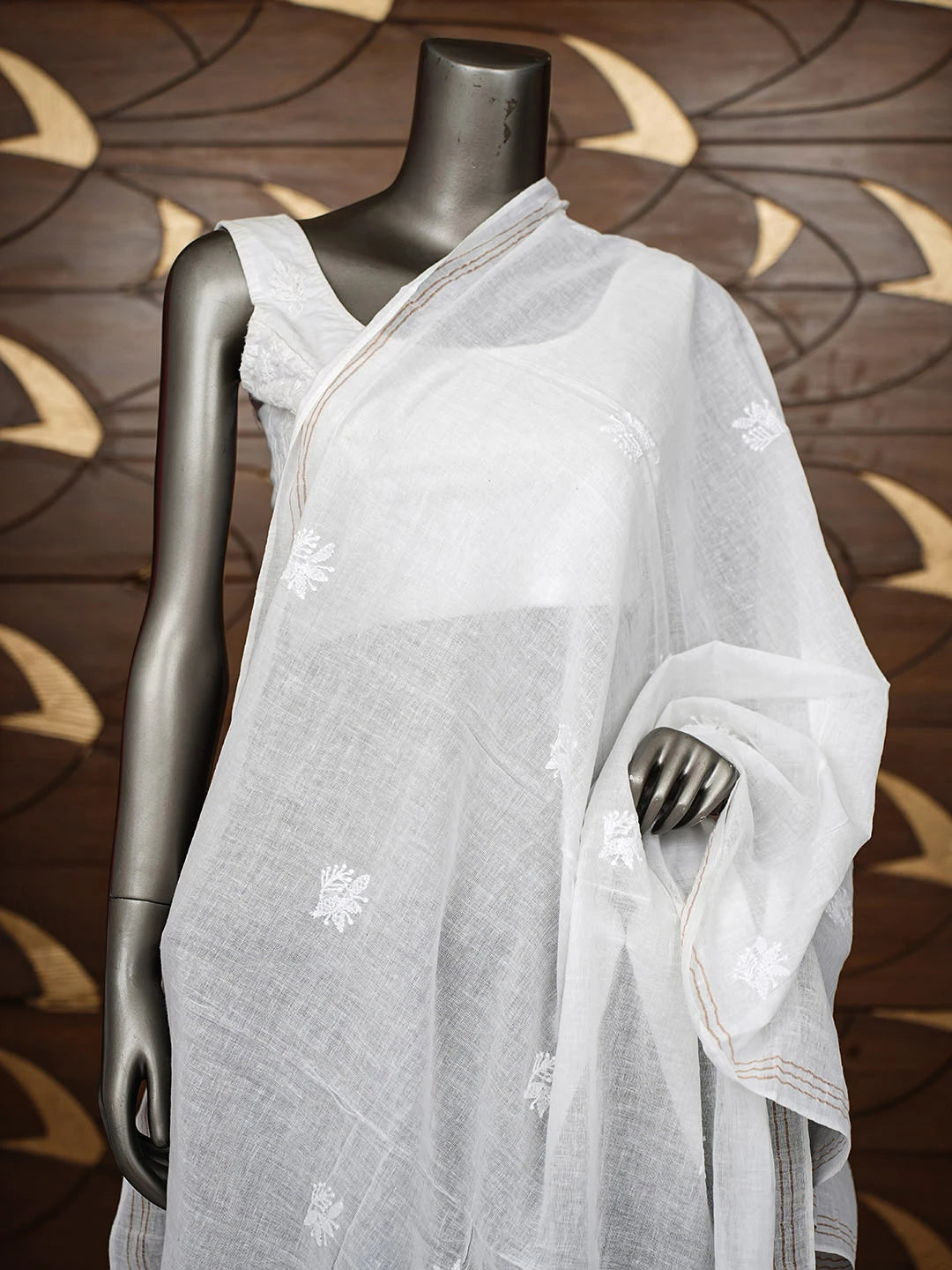 Ada Hand Embroidered White Cotton Lucknowi Chikankari Dupatta 01A950853