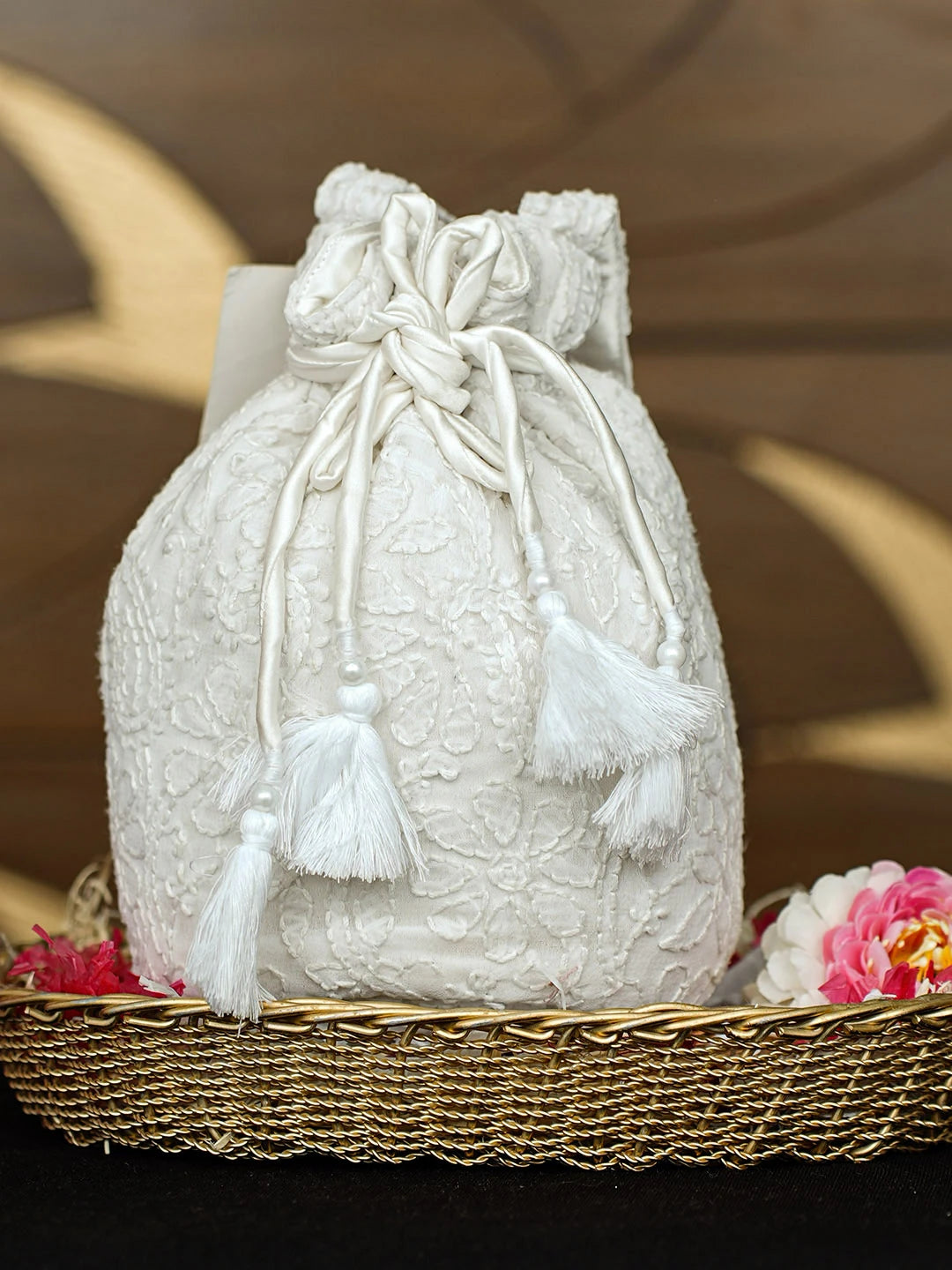 Ada Hand Embroidered White Viscose Georgette Lucknowi Chikankari Potli Bag 01A916364
