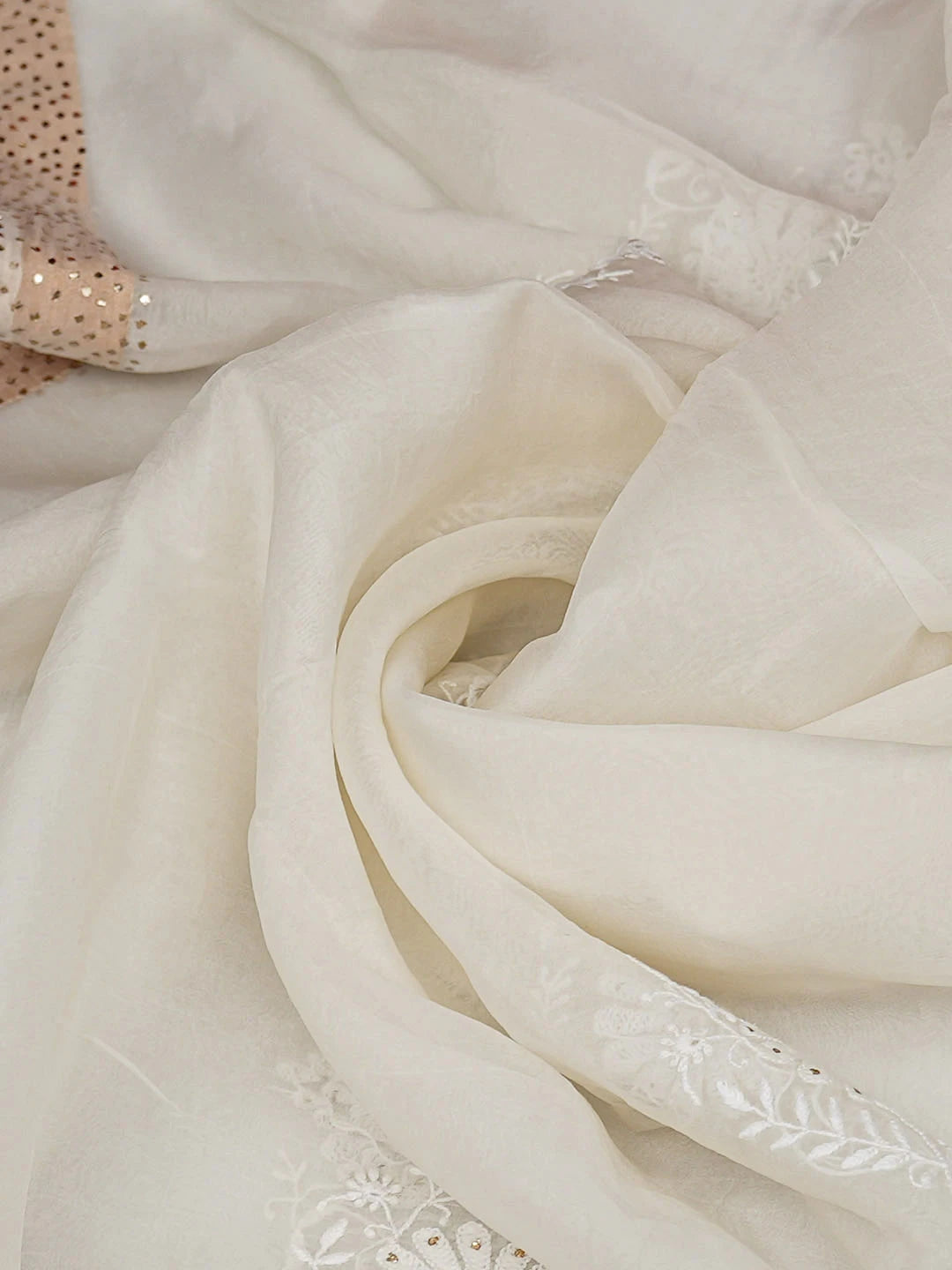 Ada Hand Embroidered White Organza Lucknowi Chikankari Dupatta With Muqaish/Mukaish Work 01A897147