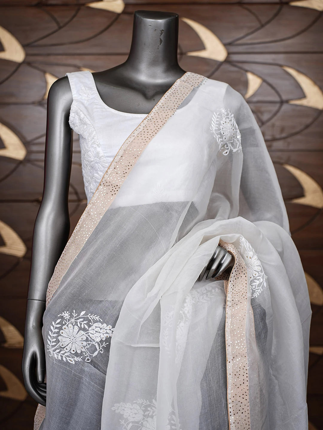 Ada Hand Embroidered White Organza Lucknowi Chikankari Dupatta With Muqaish/Mukaish Work 01A897147