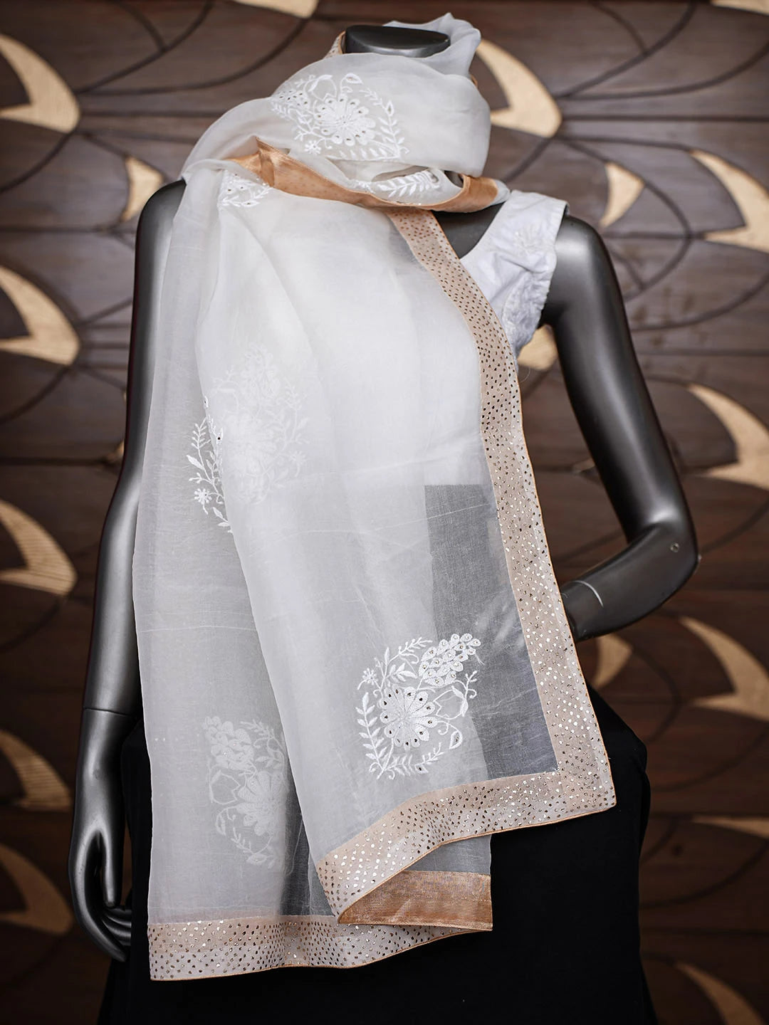 Ada Hand Embroidered White Organza Lucknowi Chikankari Dupatta With Muqaish/Mukaish Work 01A897147