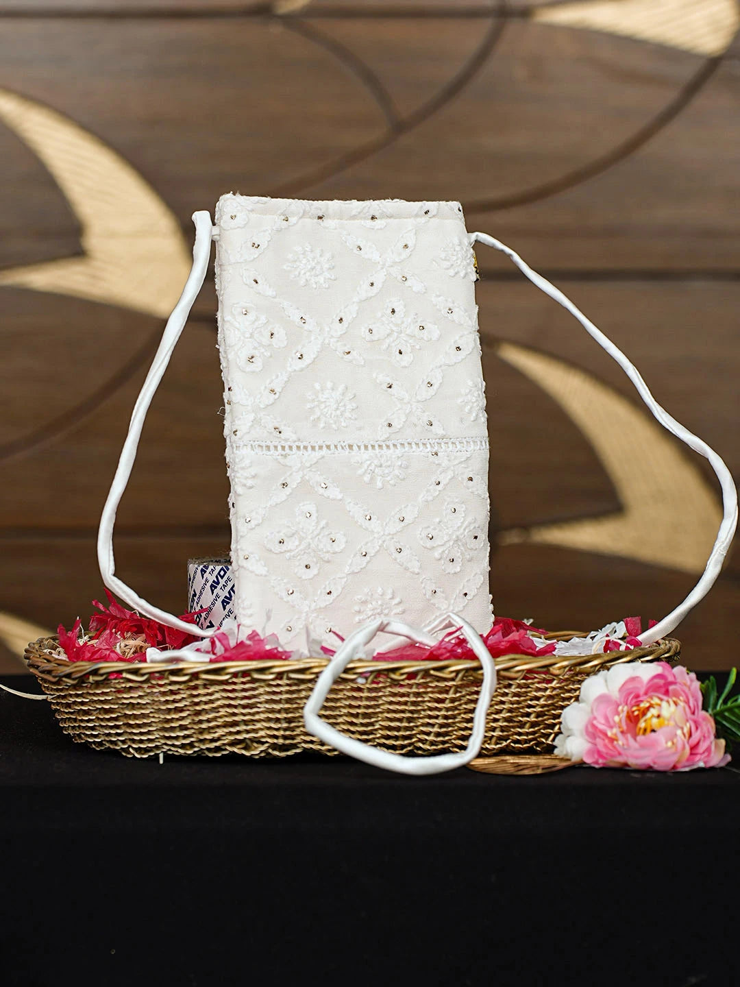 Ada Hand Embroidered White Viscose Georgette Lucknowi Chikankari Mobile Cover With Muqaish /Mukaish Work 01A895535