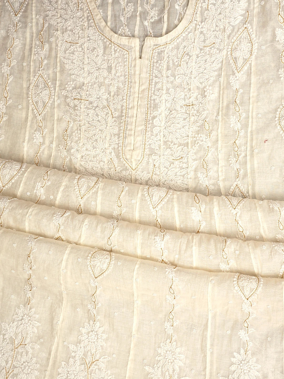 Ada Hand Embroidered White Chanderi Lucknowi Chikankari Semi-Stitched Anarkali Kurta Dupatta Set With Pearl Work 01A890295