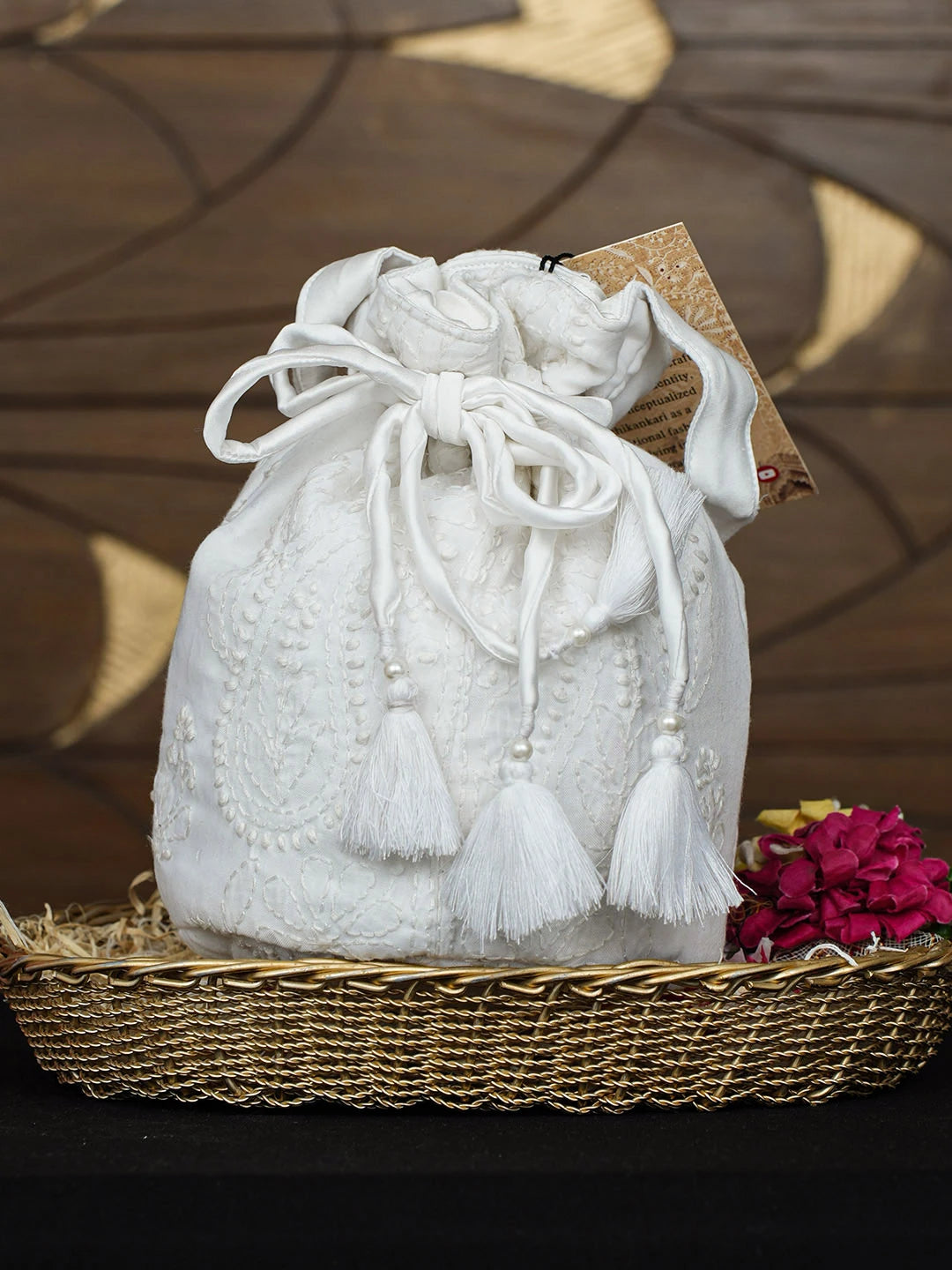 Ada Hand Embroidered White Cotton Lucknowi Chikankari Potli Bag 01A977992