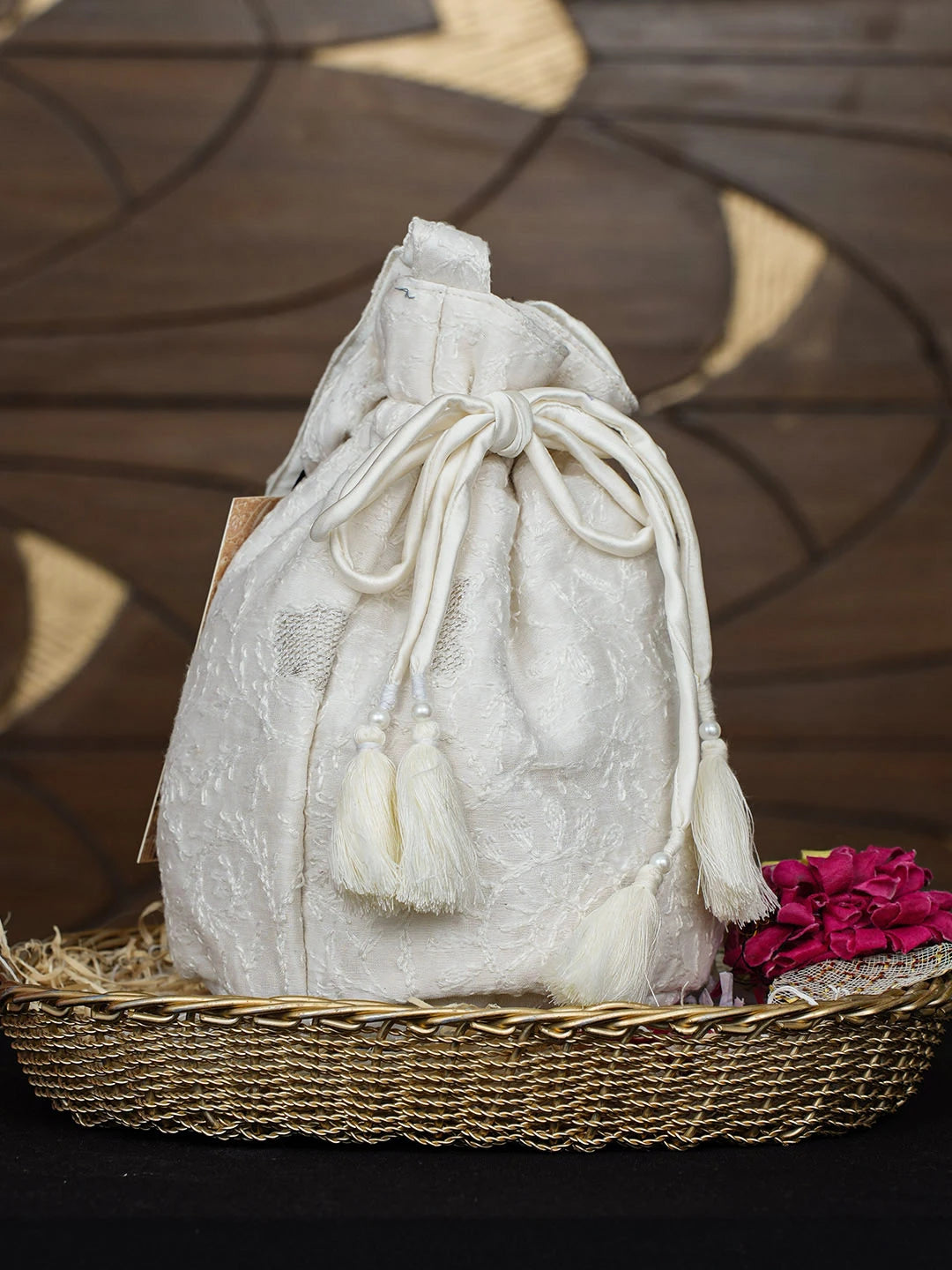 Ada Hand Embroidered White Ivory Chanderi Lucknowi Chikankari Potli Bag With Zari Work 01A975098
