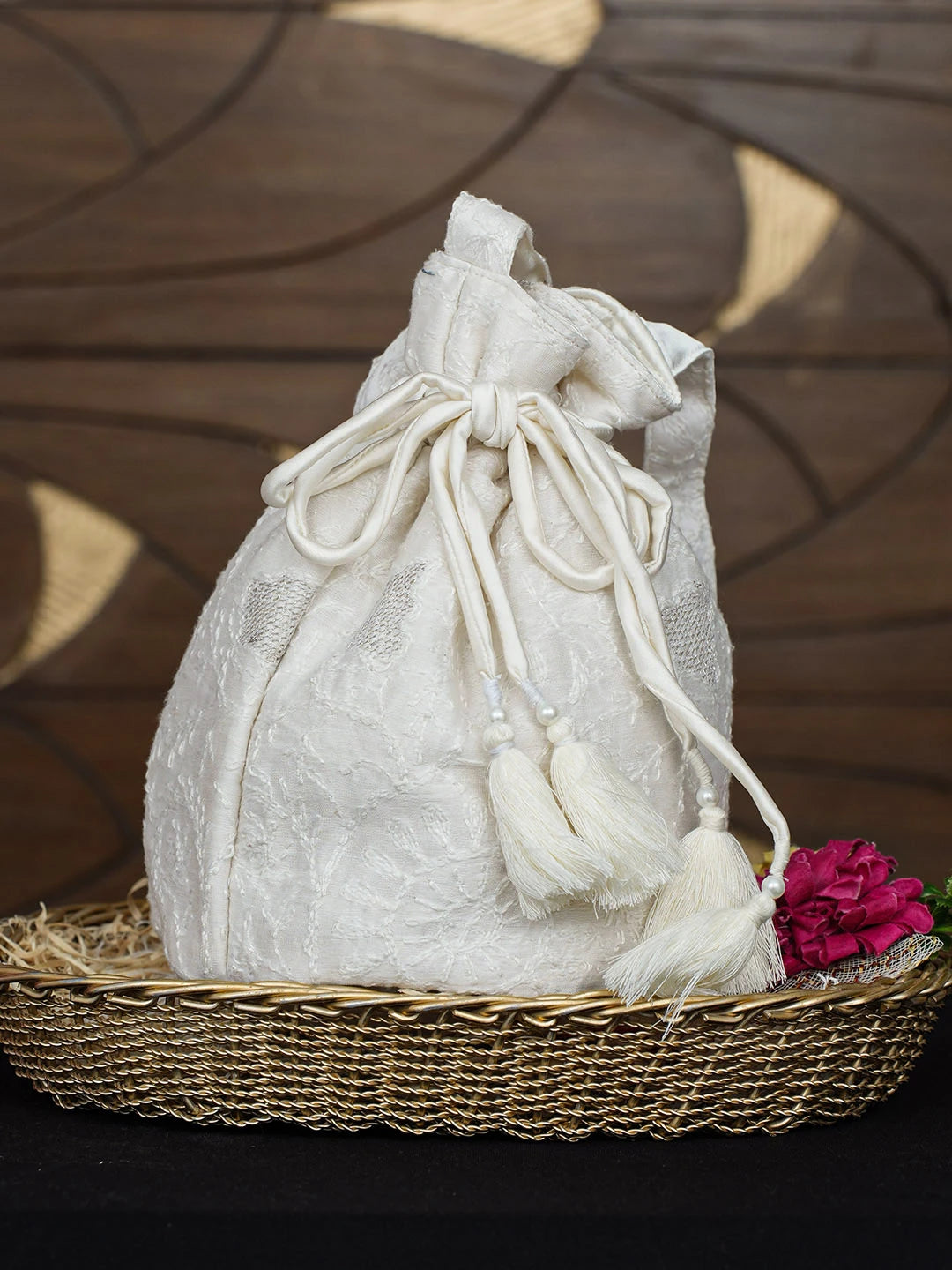Ada Hand Embroidered White Ivory Chanderi Lucknowi Chikankari Potli Bag With Zari Work 01A975098