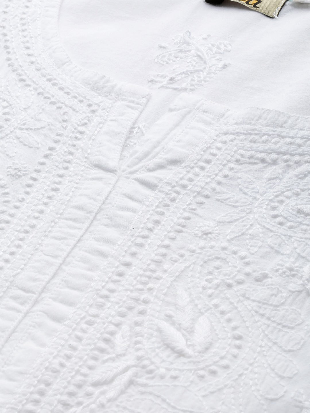 Ada Hand Embroidered White Cotton Lucknowi Chikankari Straight Kurta A100417
