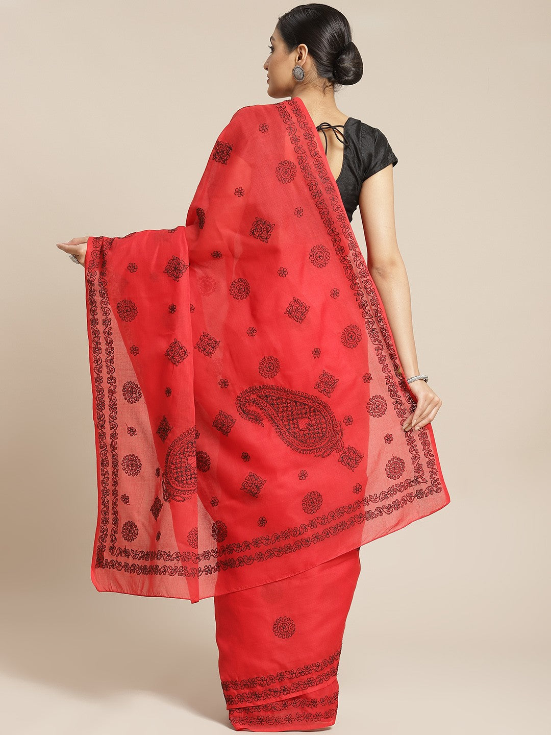 Ada Hand Embroidered Red Cotton Lucknow Chikan Saree With Blouse A311162