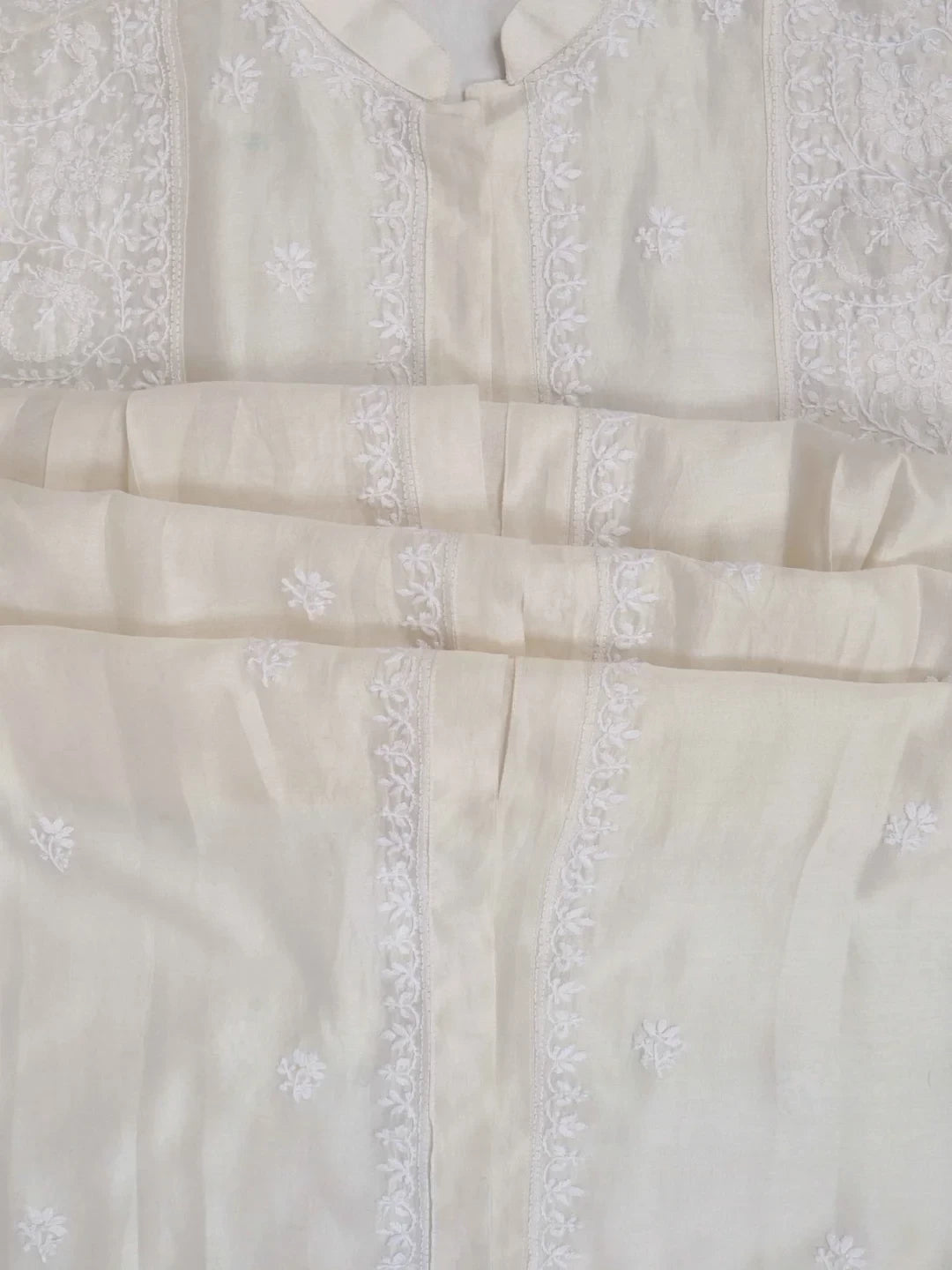 Ada Hand Embroidered Off White Chanderi Lucknowi Chikankari Unstitched Kurta Piece 01A248290
