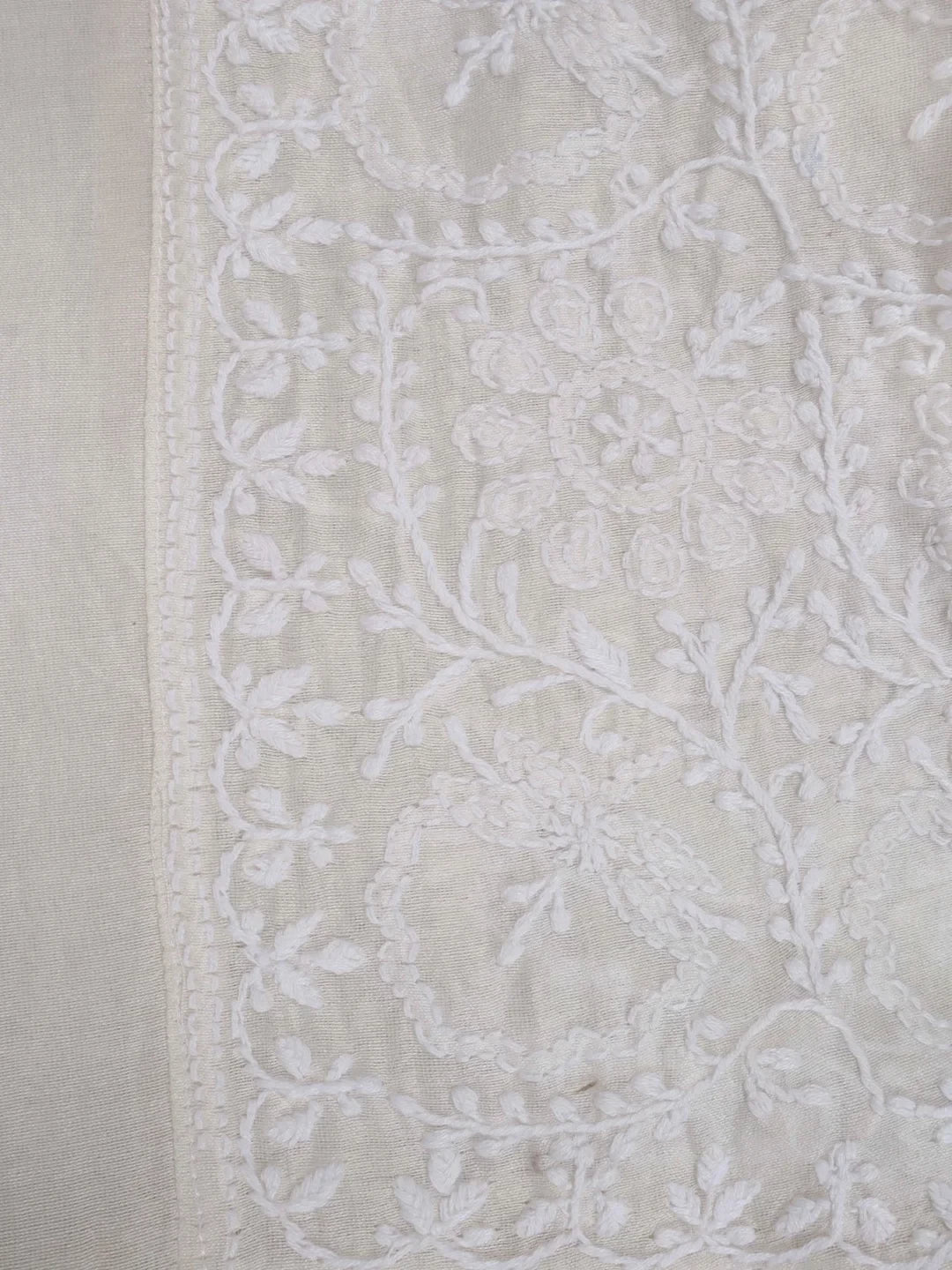 Ada Hand Embroidered Off White Chanderi Lucknowi Chikankari Unstitched Kurta Piece 01A248290
