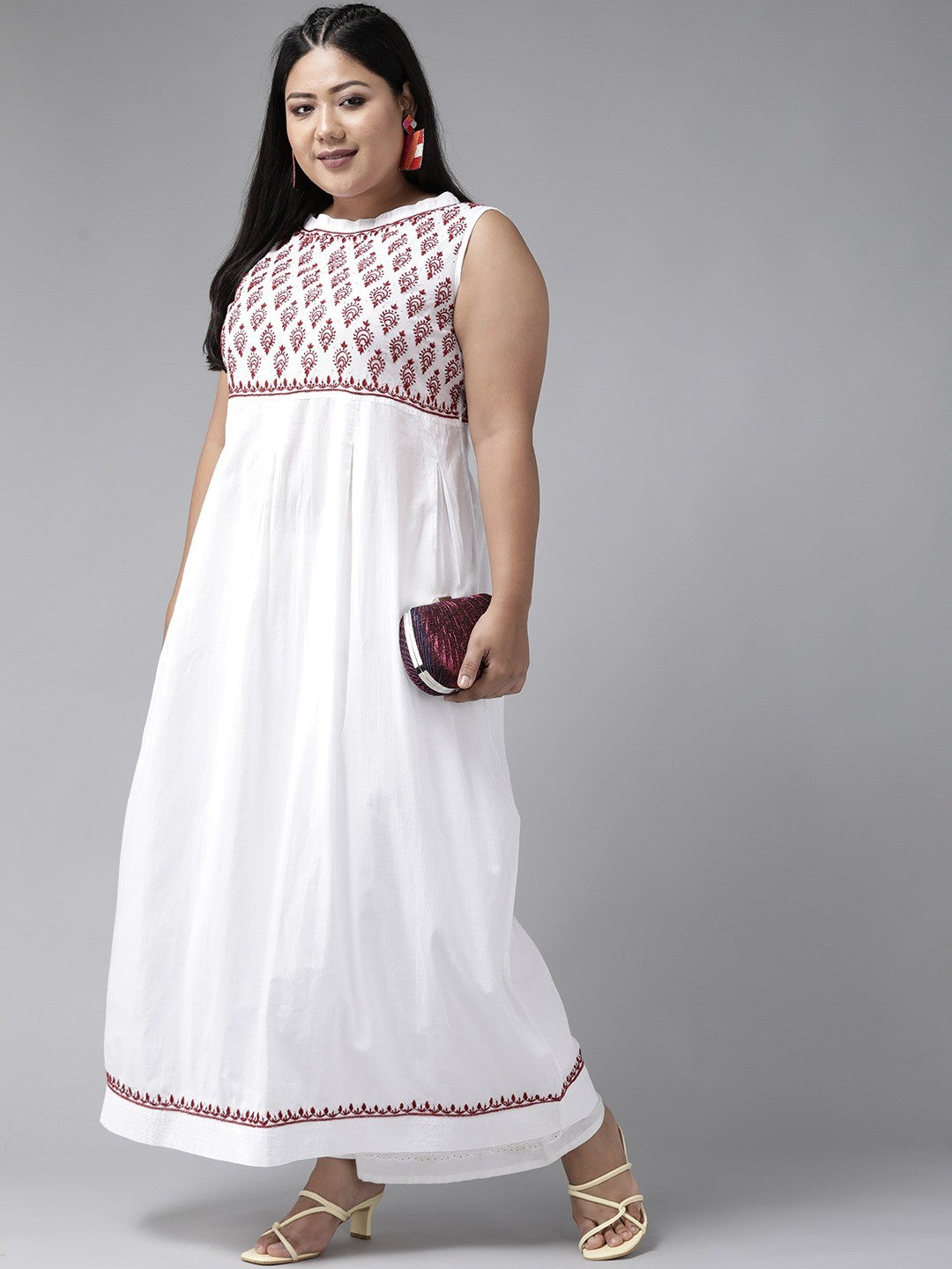 Ada Hand Embroidered White Cotton Lucknowi Chikankari A-line Kurta with Muqaish Work A100467