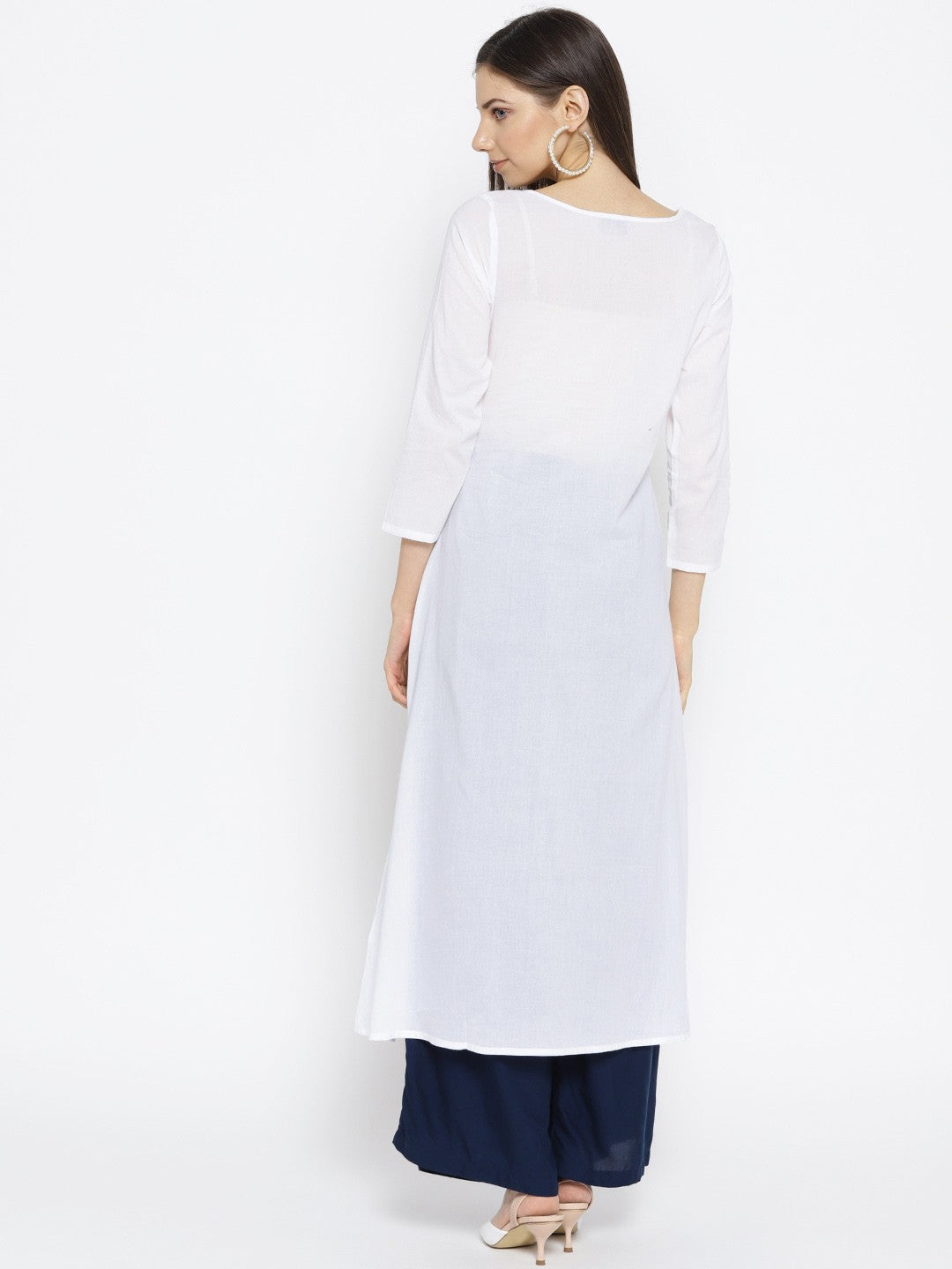 Ada Hand Embroidered White Cotton Lucknowi Chikankari Straight Kurta With Muqaish Work A100046