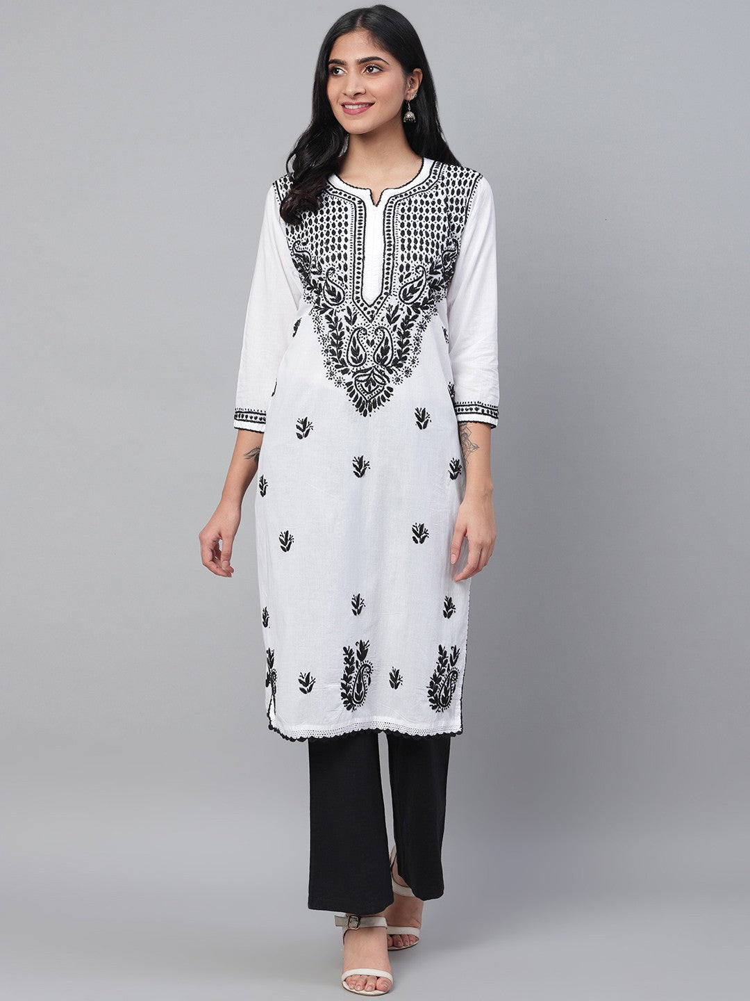 Ada Hand Embroidered White Cotton Lucknowi Chikankari Kurta A100592