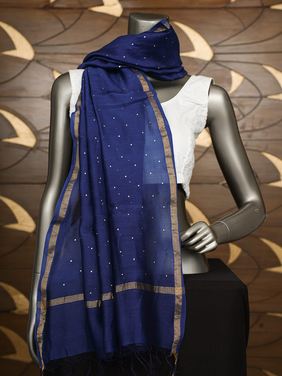 Ada Hand Embroidered Blue Chanderi Lucknowi Chikankari Dupatta With Muqaish/Mukaish Work 01A862764_3