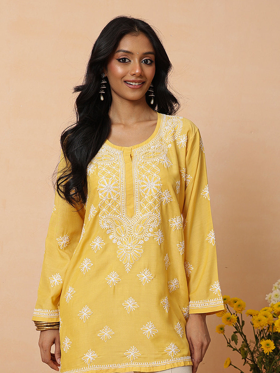 AdaHandEmbroideredCarrotYellowMuslinLucknowiChikankariShortKurtiA911577_5
