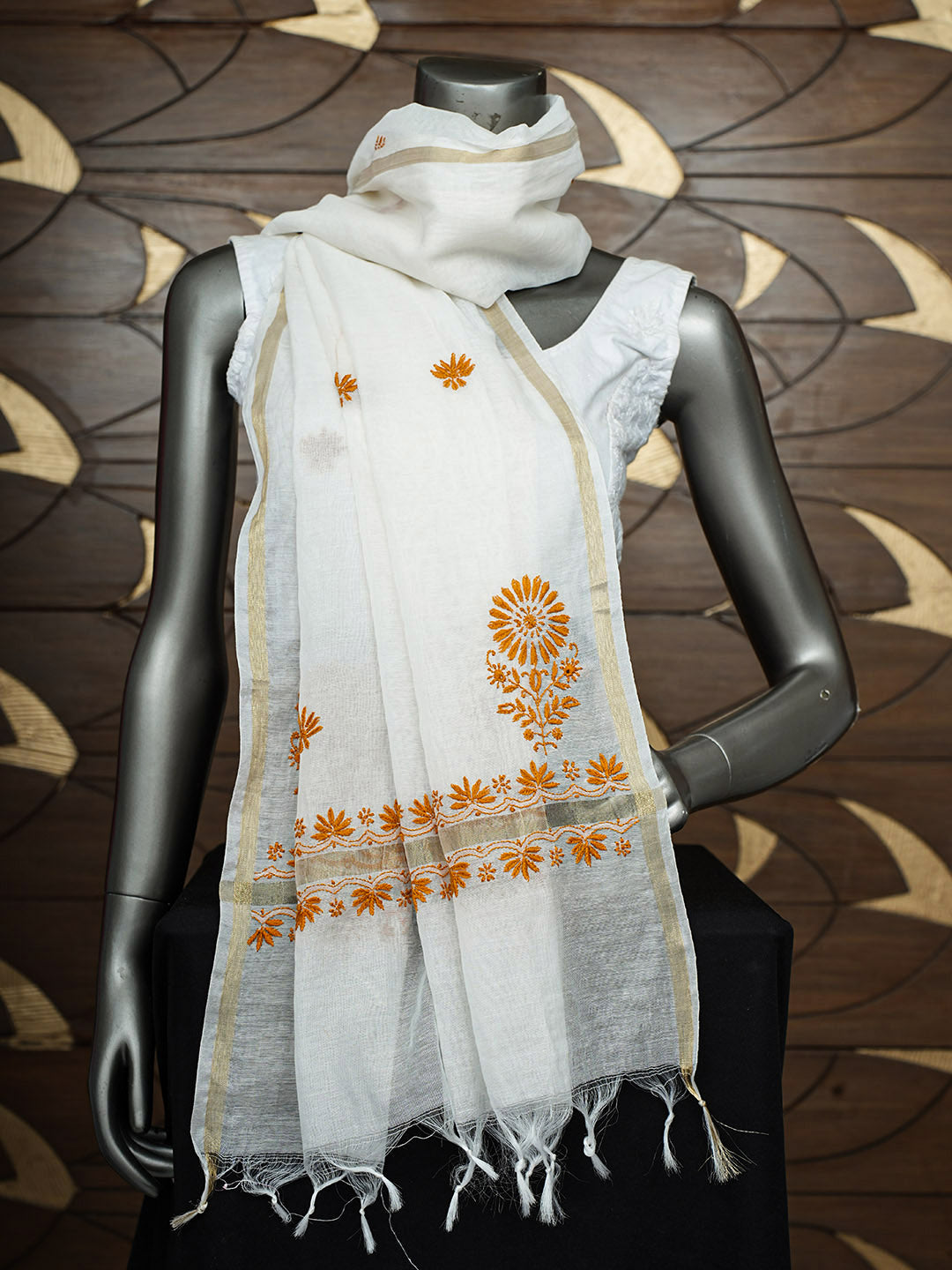 Ada Hand Embroidered Cream Chanderi Lucknowi Chikankari Dupatta 07A500816