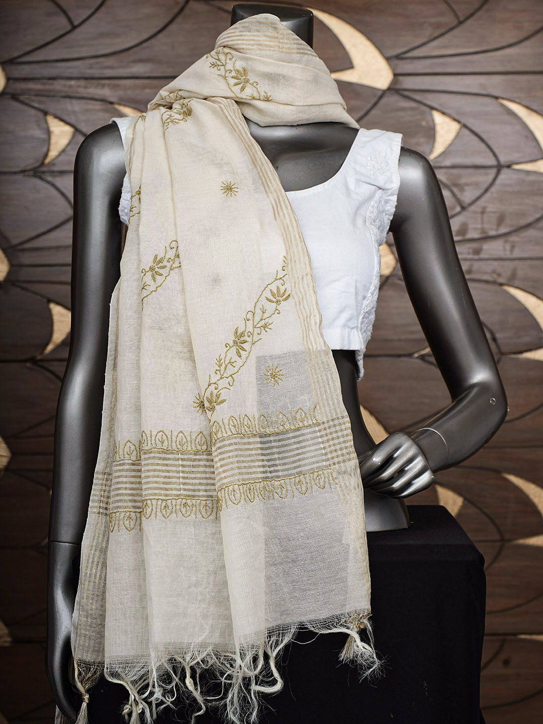 Ada Hand Embroidered Cream Chanderi Lucknowi Chikankari Dupatta 07A501234