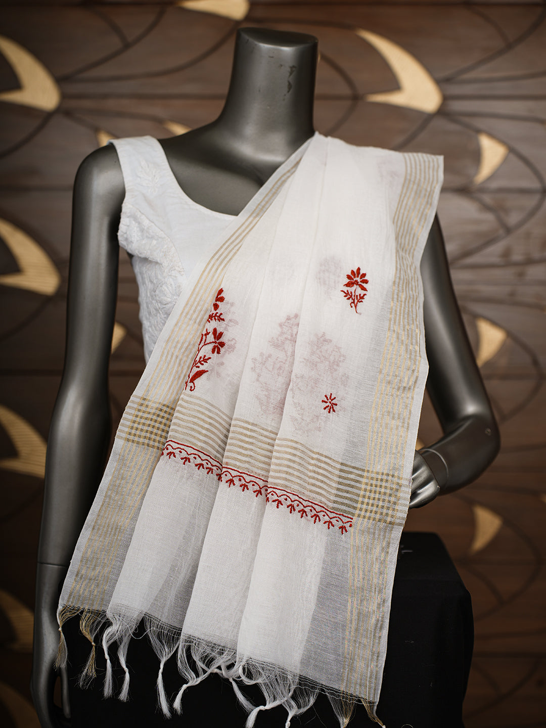 Ada Hand Embroidered Cream Chanderi Lucknowi Chikankari Dupatta 07A501320