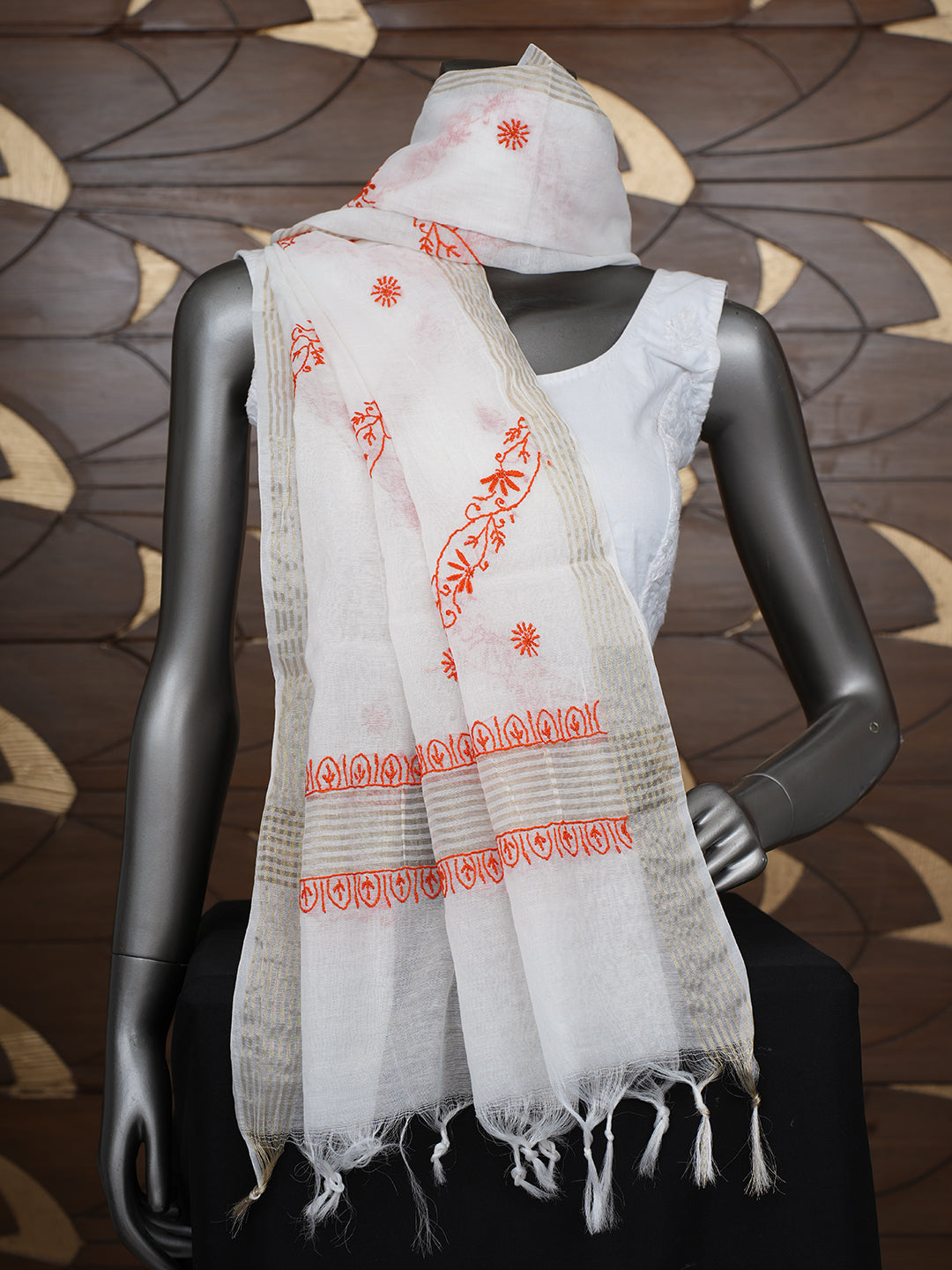 Ada Hand Embroidered Cream Chanderi Lucknowi Chikankari Dupatta 07A502538