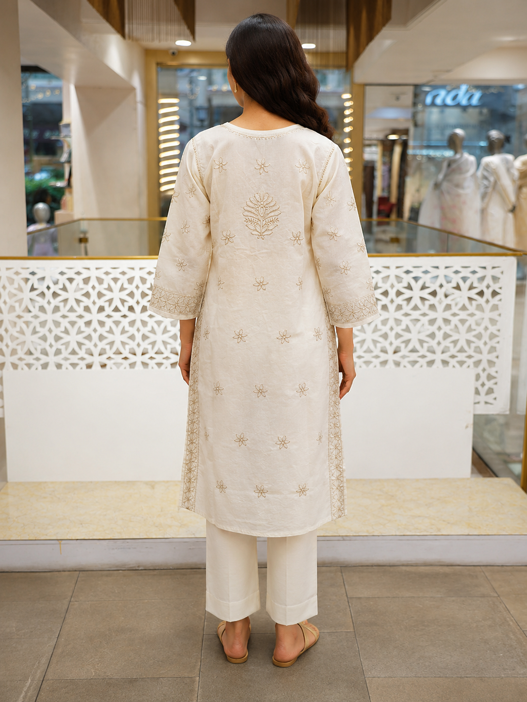 Ada Hand Embroidered Cream Cotton Lucknowi Chikankari Straight Kurta A011144