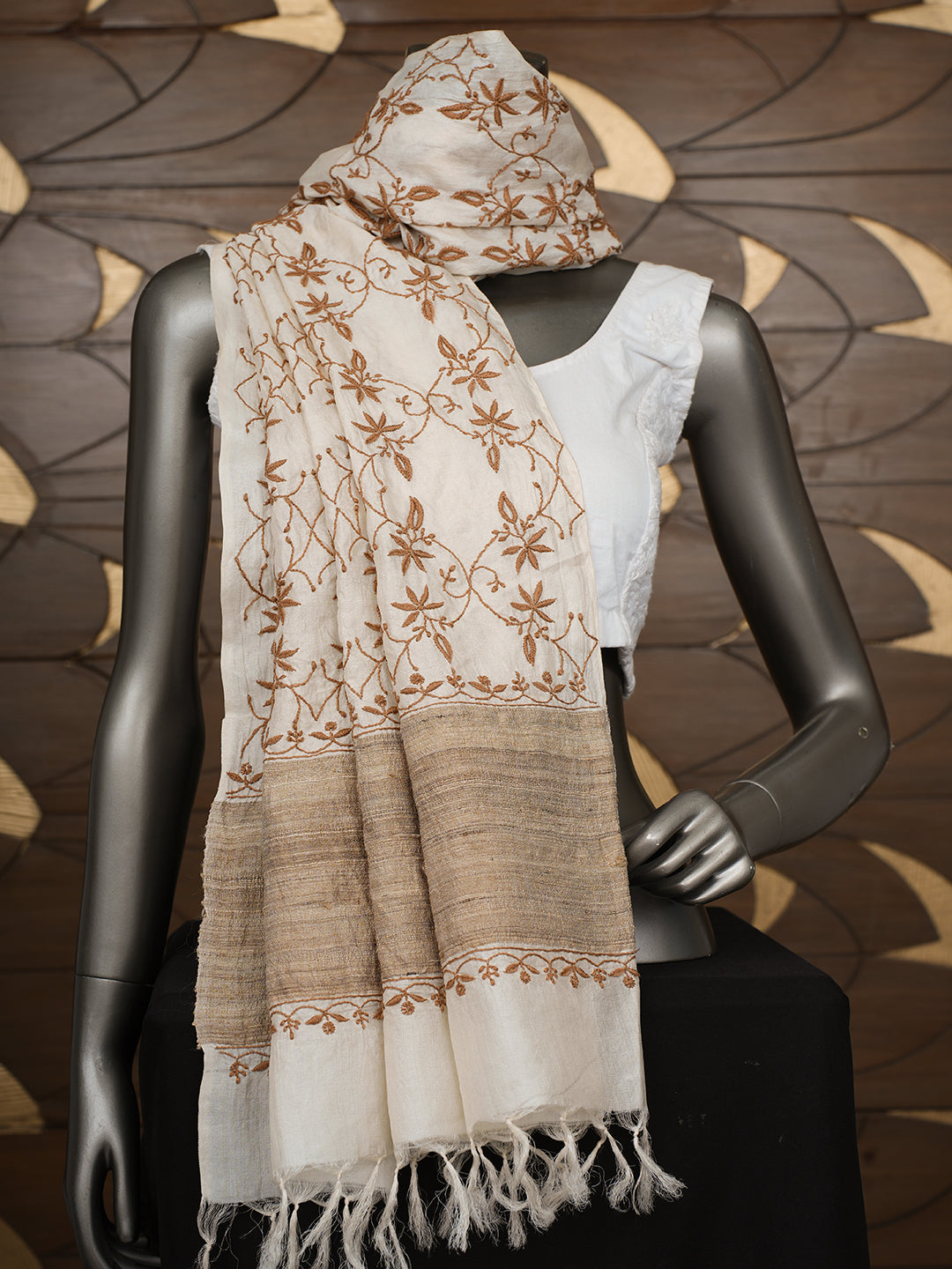Ada Hand Embroidered Cream Ghicha Silk Lucknowi Chikankari Dupatta 07A502289