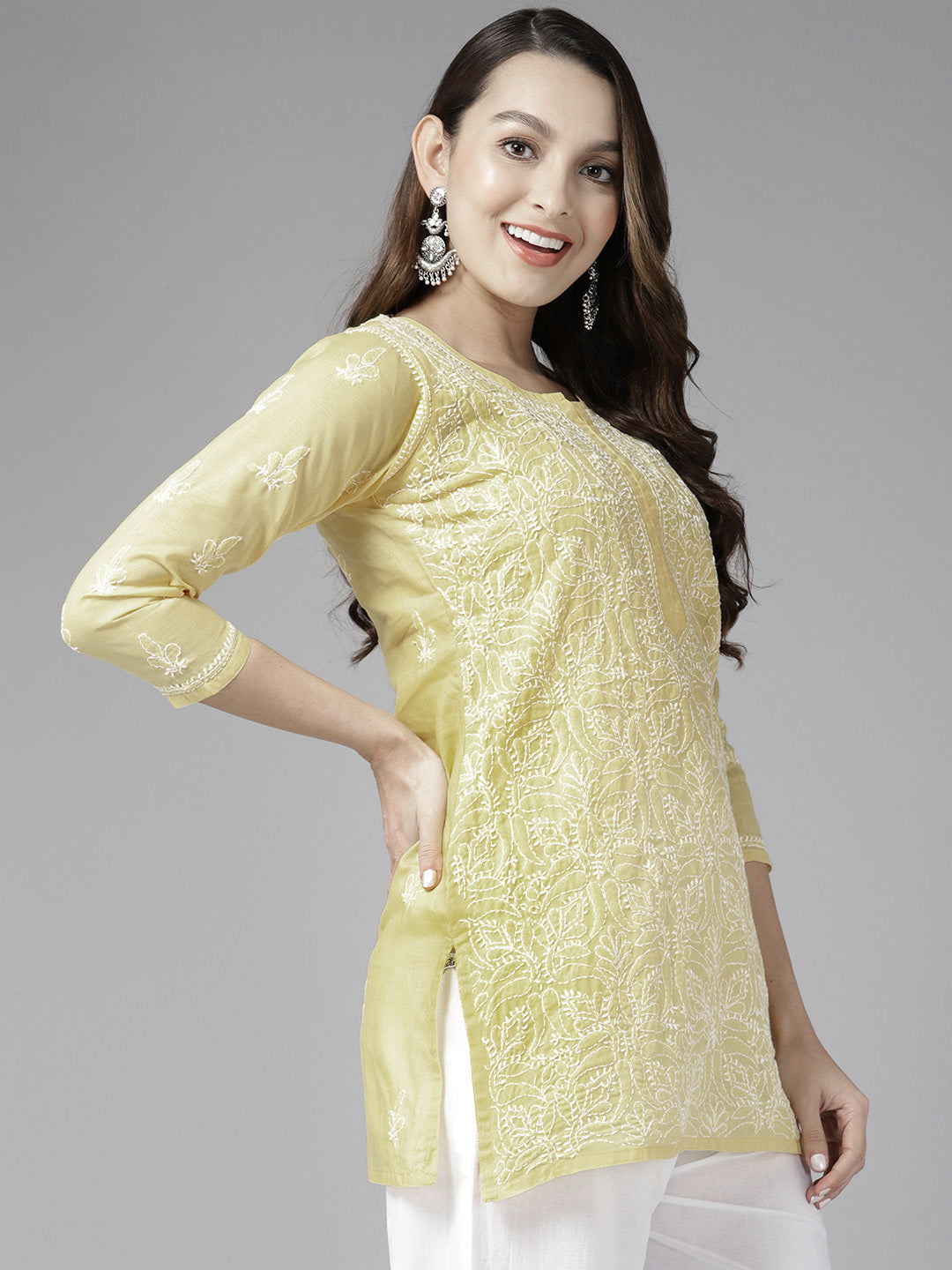 AdaHandEmbroideredFawnCottonLucknowChikankariKurtaA911555_2
