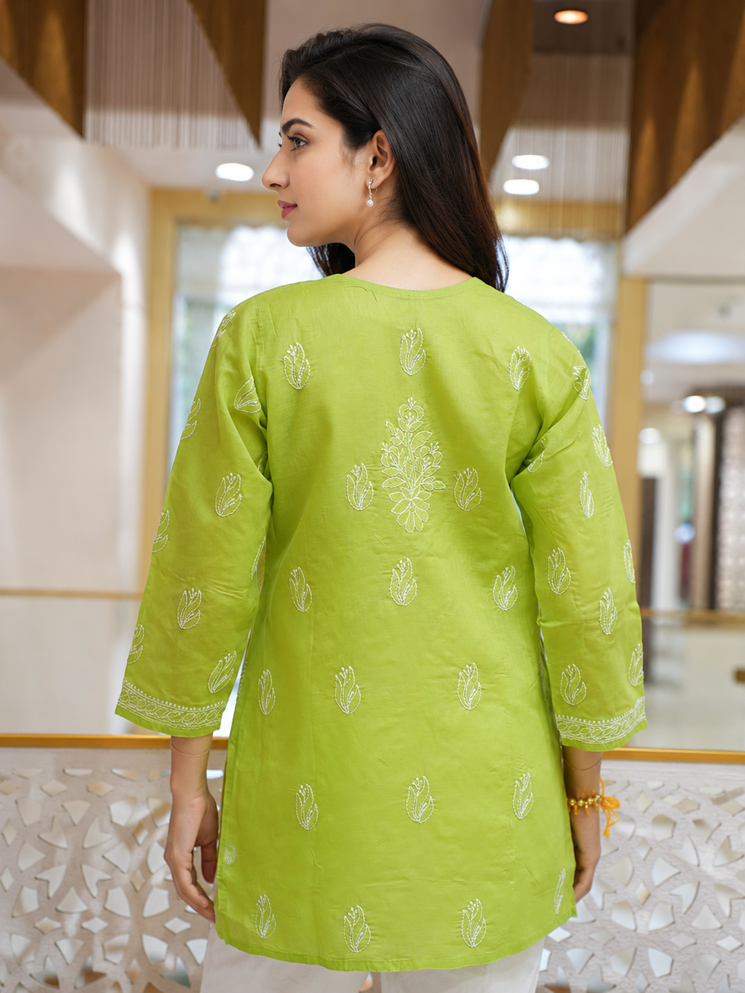 Ada Hand Embroidered Green Cotton Lucknowi Chikankari Short Kurti A911603_5