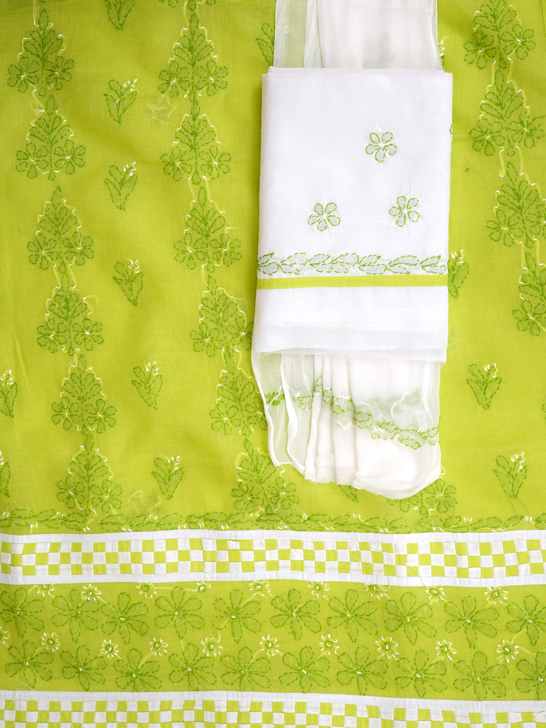 AdaHandEmbroideredGreenCottonLucknowiChikankariUnstitchedSuitPieceWithChiffonDupatta01A881506_5
