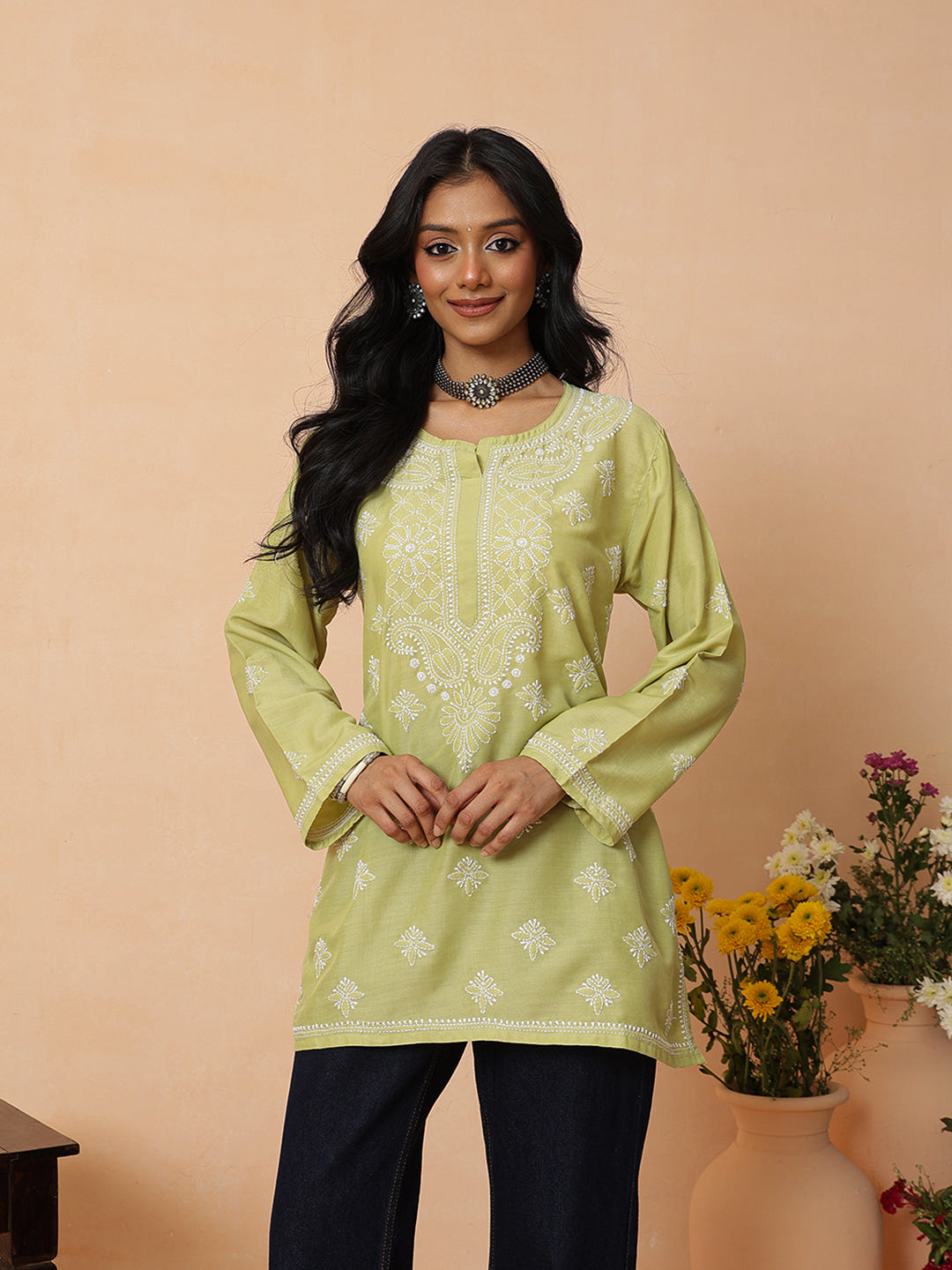Ada Hand Embroidered Green Muslin Lucknowi Chikankari Short Kurti A911575_2