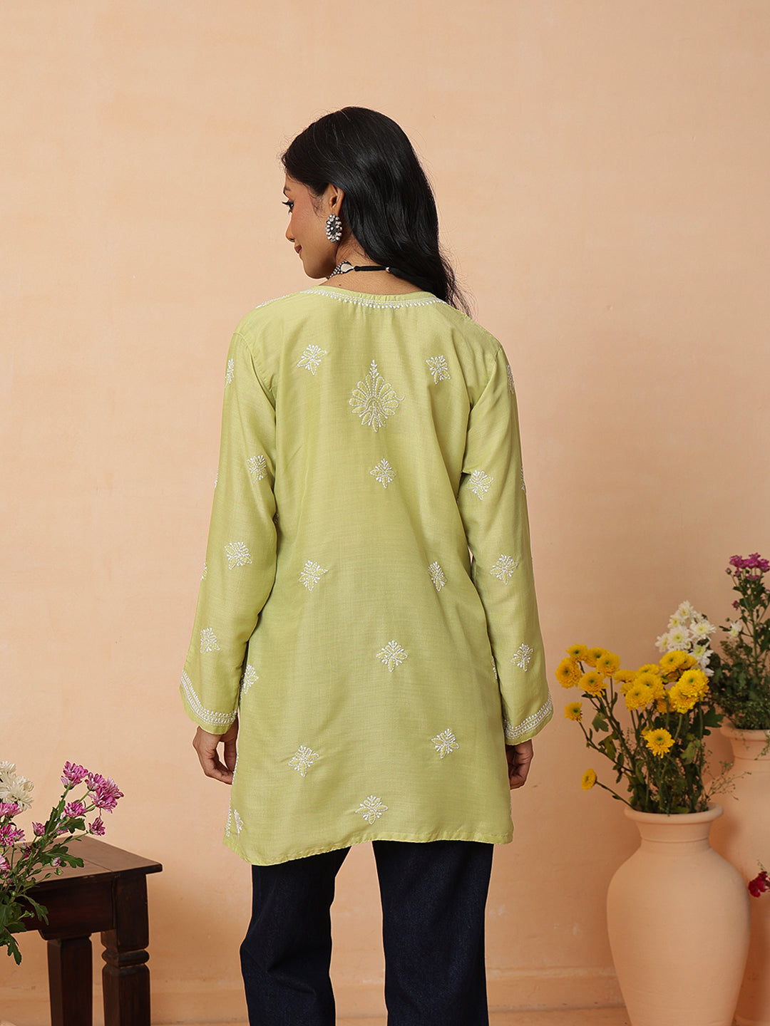 Ada Hand Embroidered Green Muslin Lucknowi Chikankari Short Kurti A911575_3