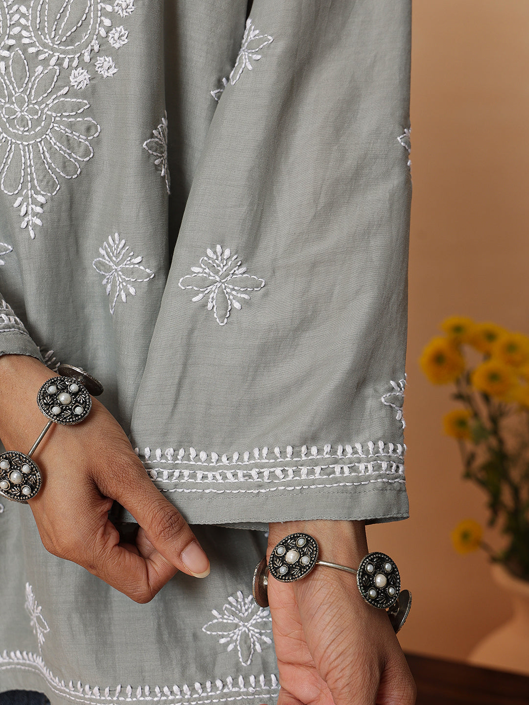 Ada Hand Embroidered Grey Muslin Lucknowi Chikankari Short Kurti A911576_5