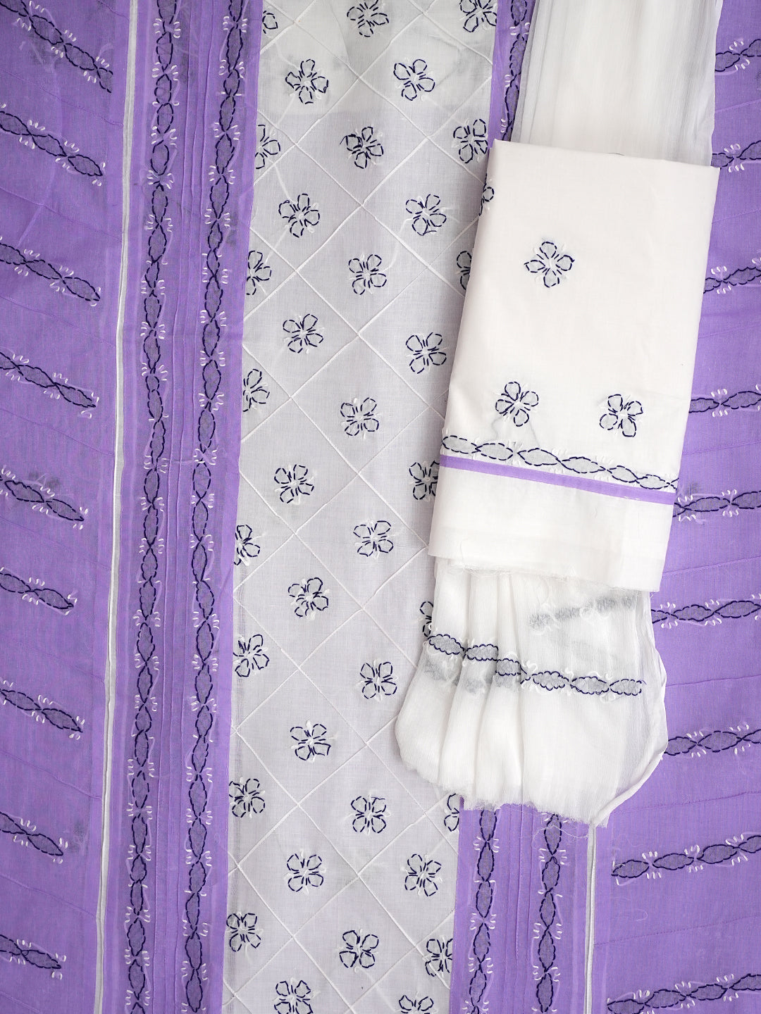 AdaHandEmbroideredLavenderCottonLucknowiChikankariUnstitchedSuitPieceWithChiffonDupatta01A953442_4
