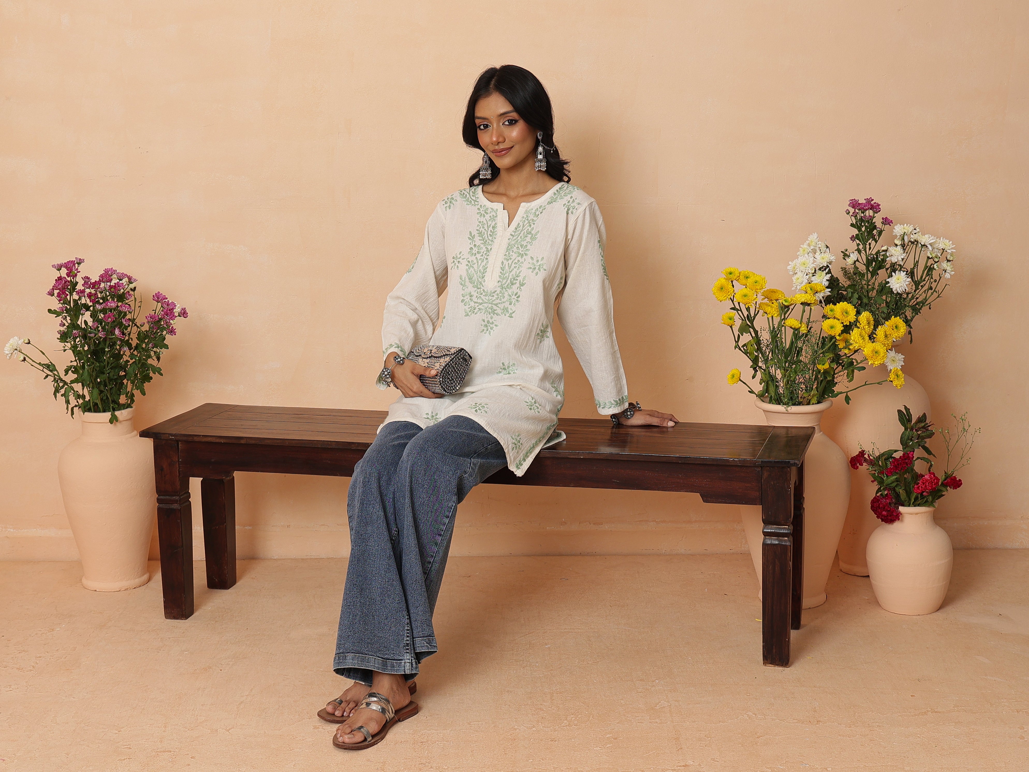 Ada Hand Embroidered Off White & Green Linen Lucknowi Chikankari Short Kurti A911590_4