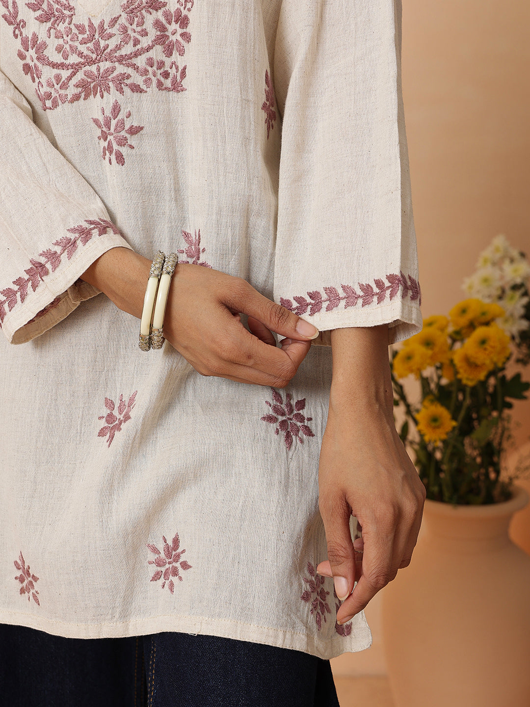 Ada Hand Embroidered Off White & Wine Linen Lucknowi Chikankari Short Kurti A911588_8