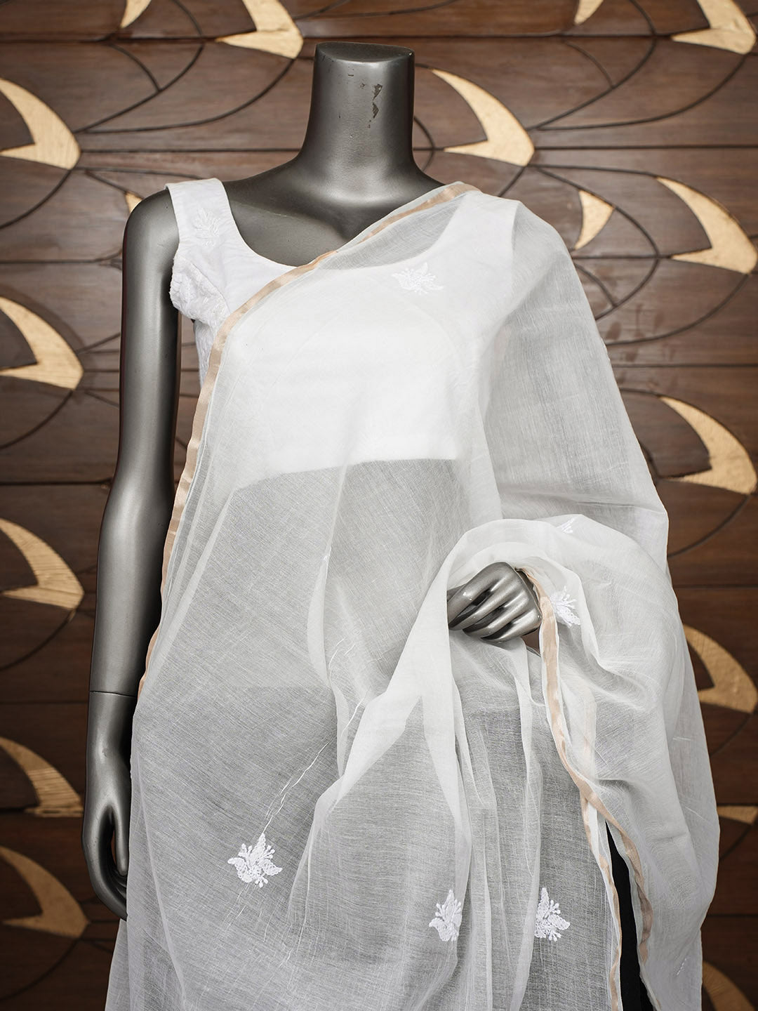 Ada Hand Embroidered White Chanderi Lucknowi Chikankari Dupatta 01A965768