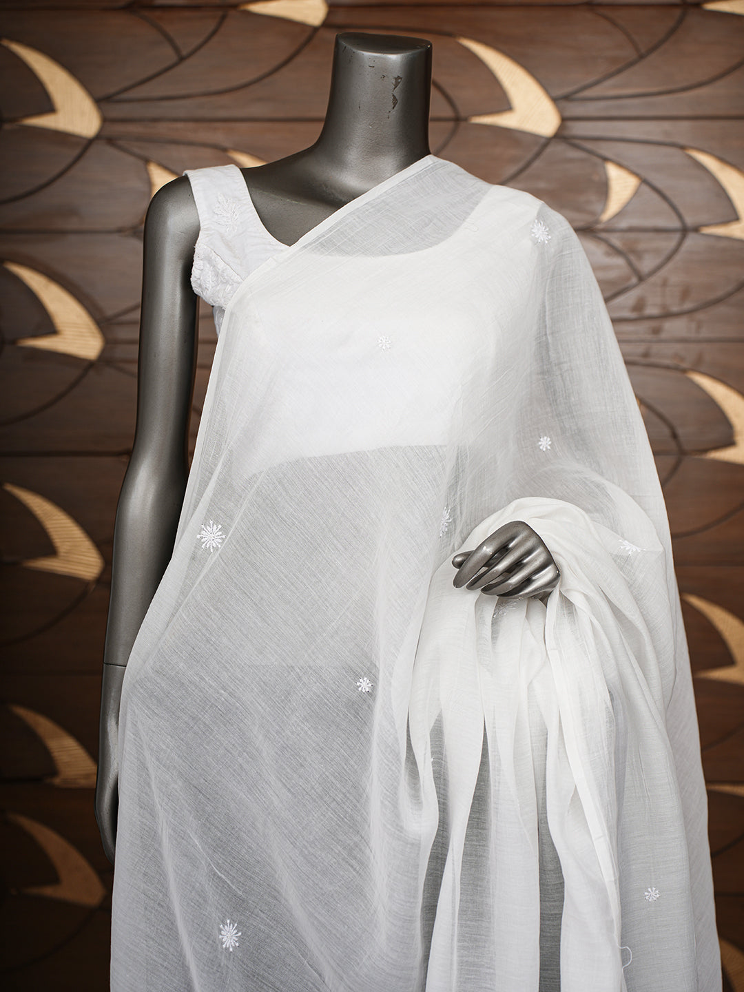Ada Hand Embroidered White Chanderi Lucknowi Chikankari Dupatta 01A974289