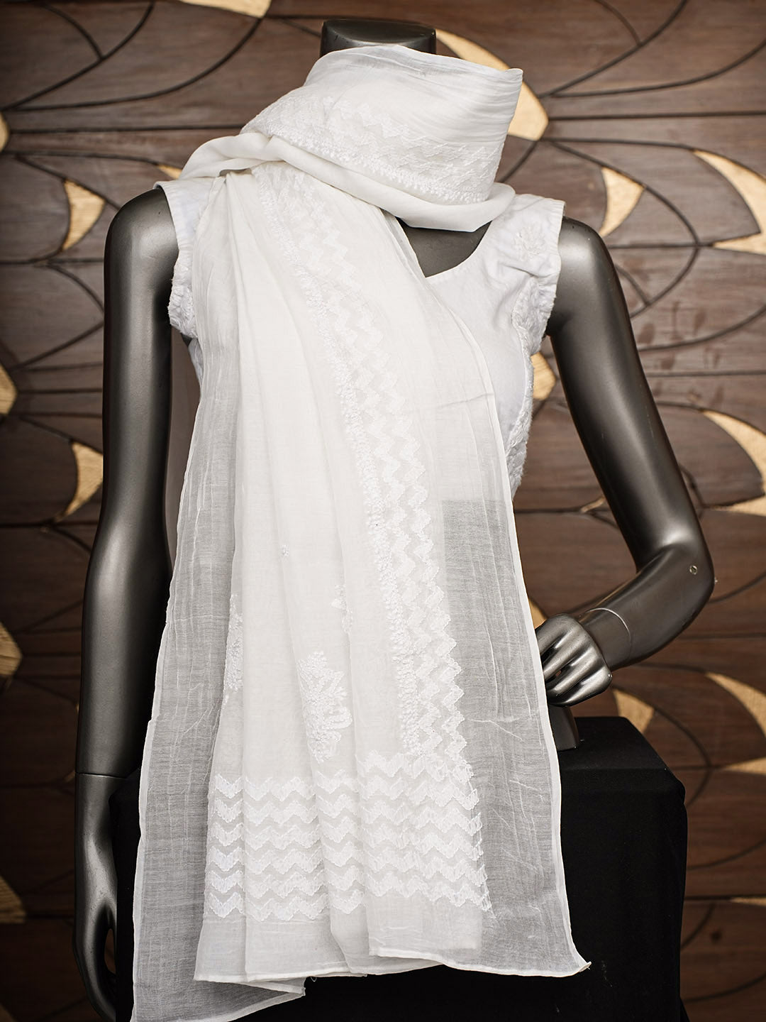 Ada Hand Embroidered White Chanderi Lucknowi Chikankari Dupatta 01A974294