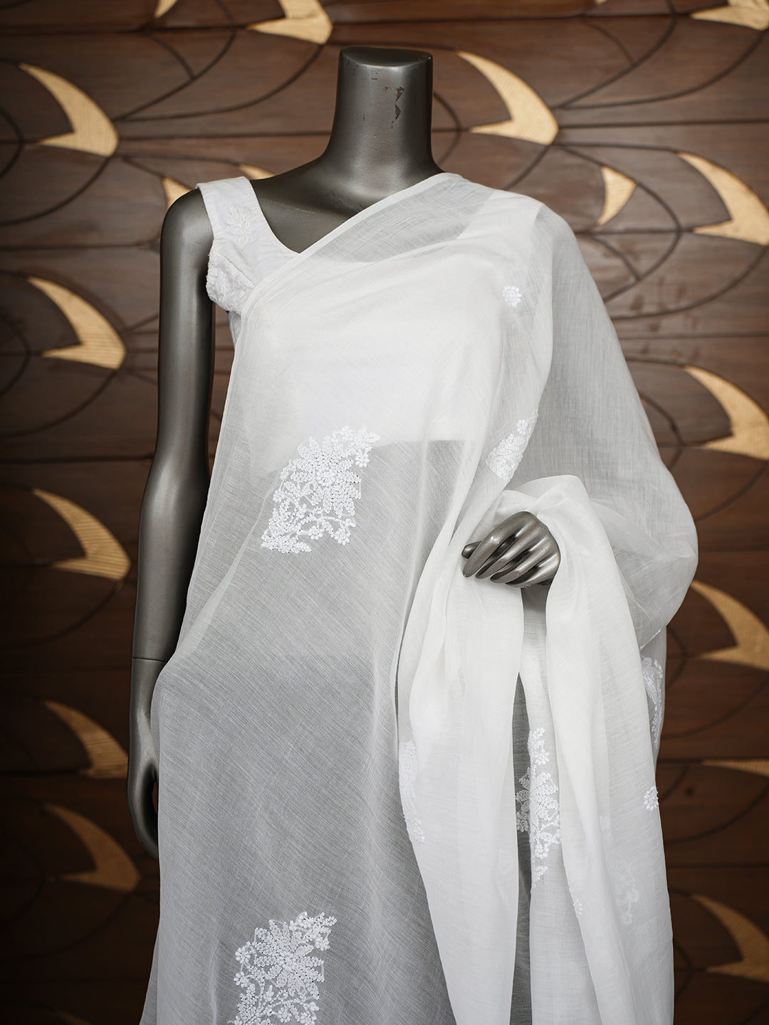 Ada Hand Embroidered White Chanderi Lucknowi Chikankari Dupatta 01A974310