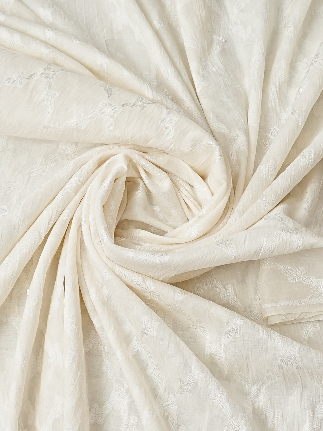 AdaHandEmbroideredWhiteChanderiLucknowiChikankariUnstitchedKurtaDupattaWithCutdanaWork01A972730_2
