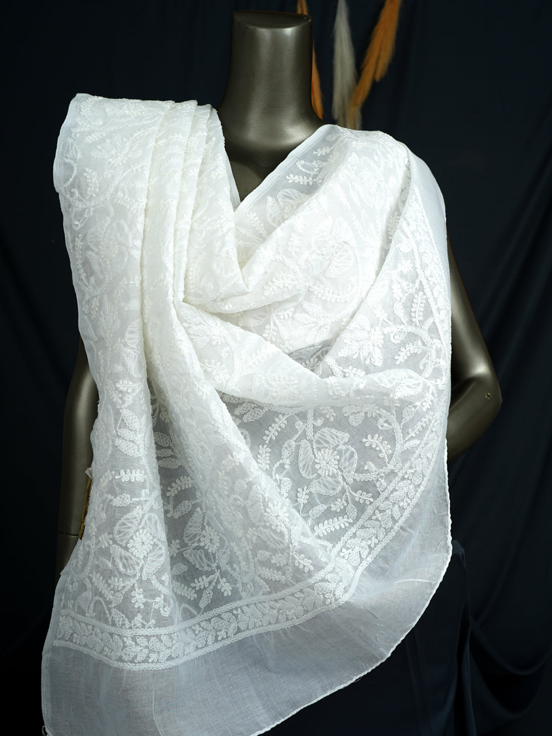 Ada Hand Embroidered White Cotton Lucknowi Chikankari Dupatta 01A966804